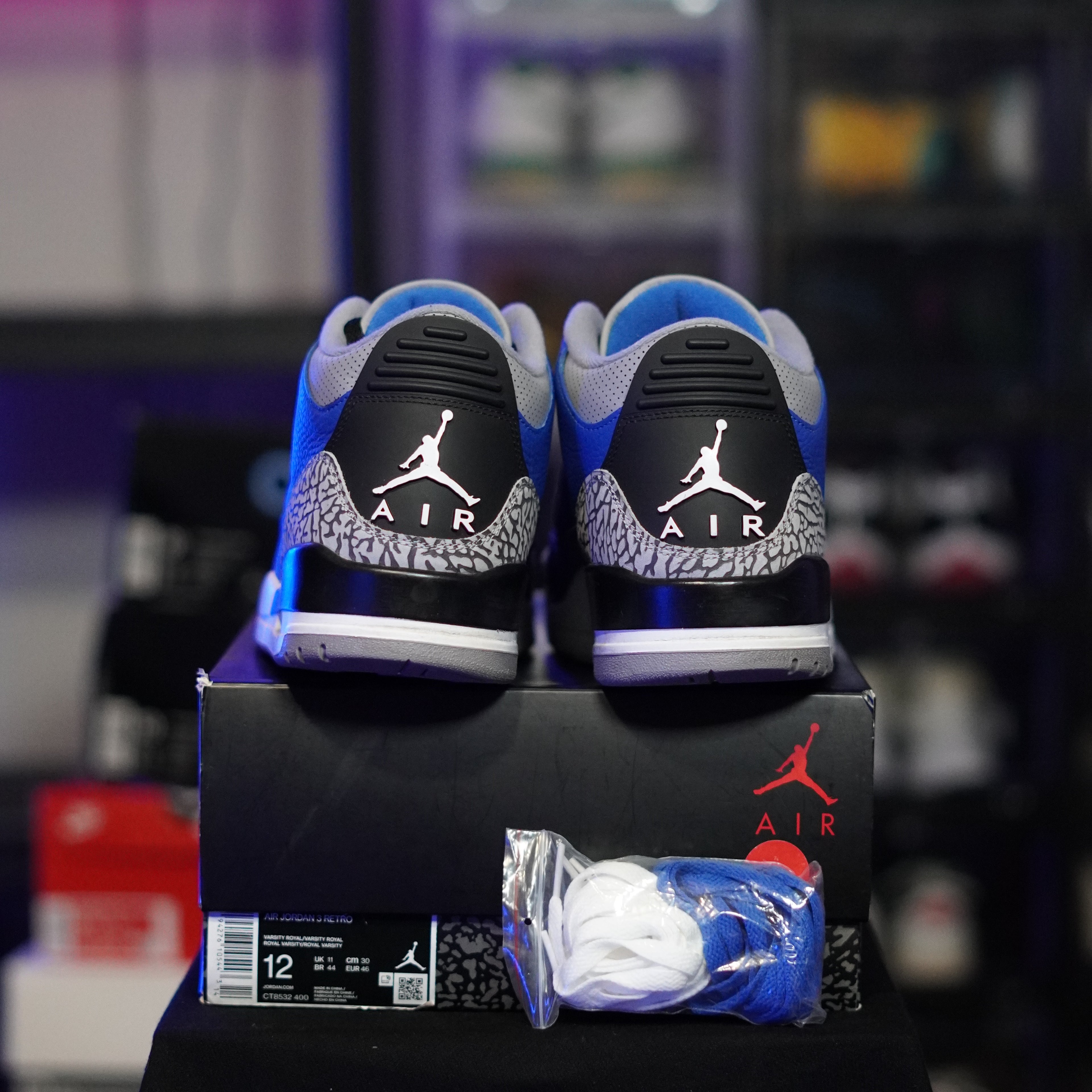 Jordan 3 Retro Varsity Royal Cement