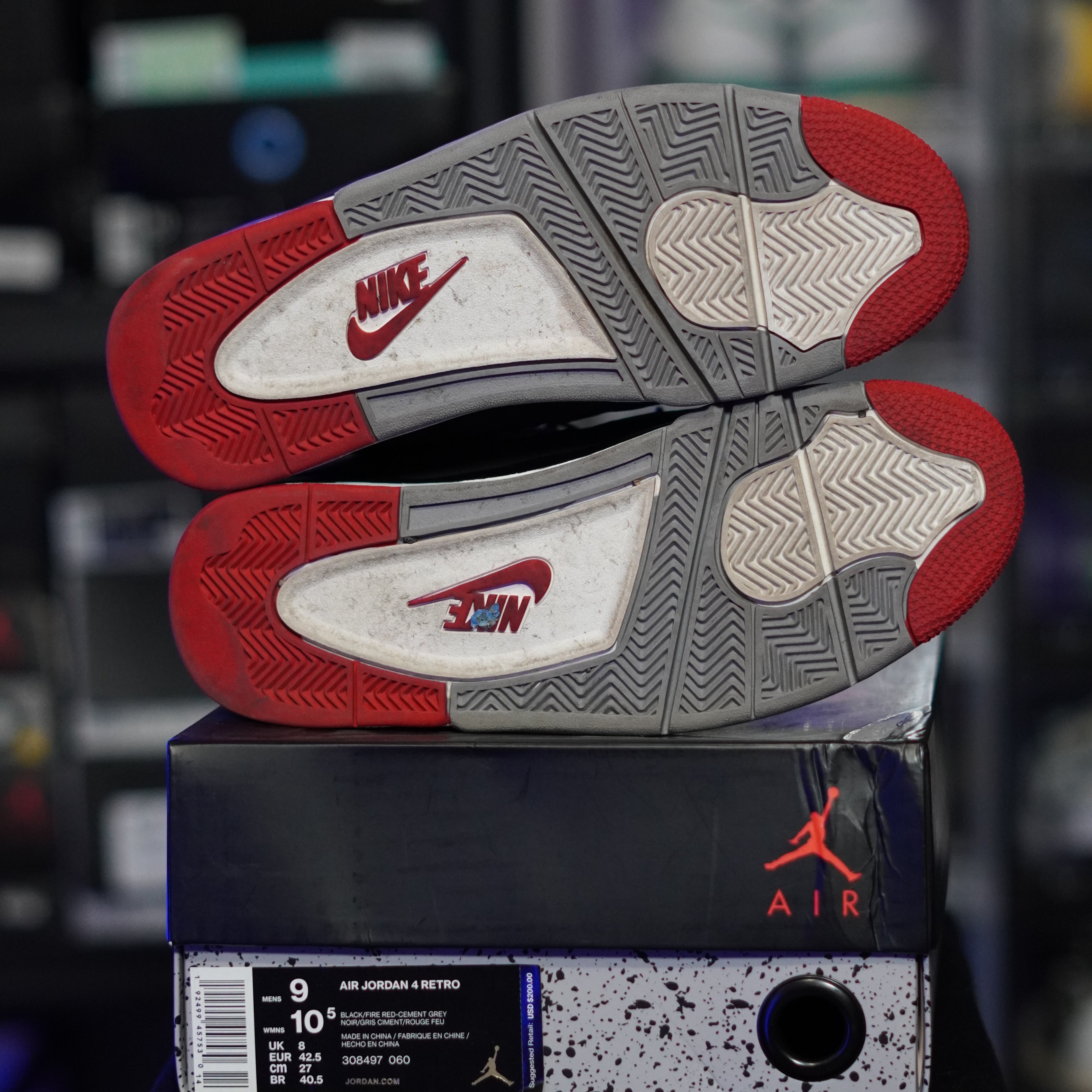 Jordan 4 Retro Bred (2019)