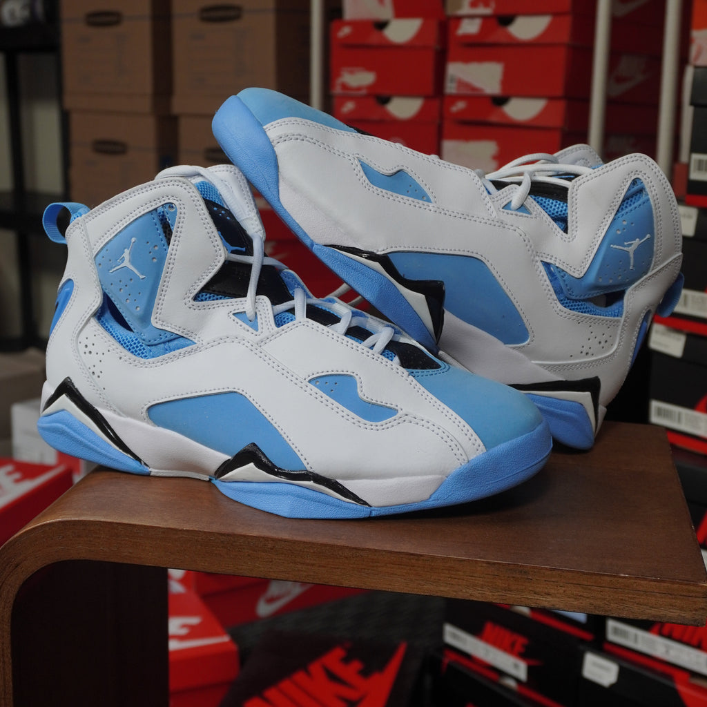 Jordan True Flight UNC