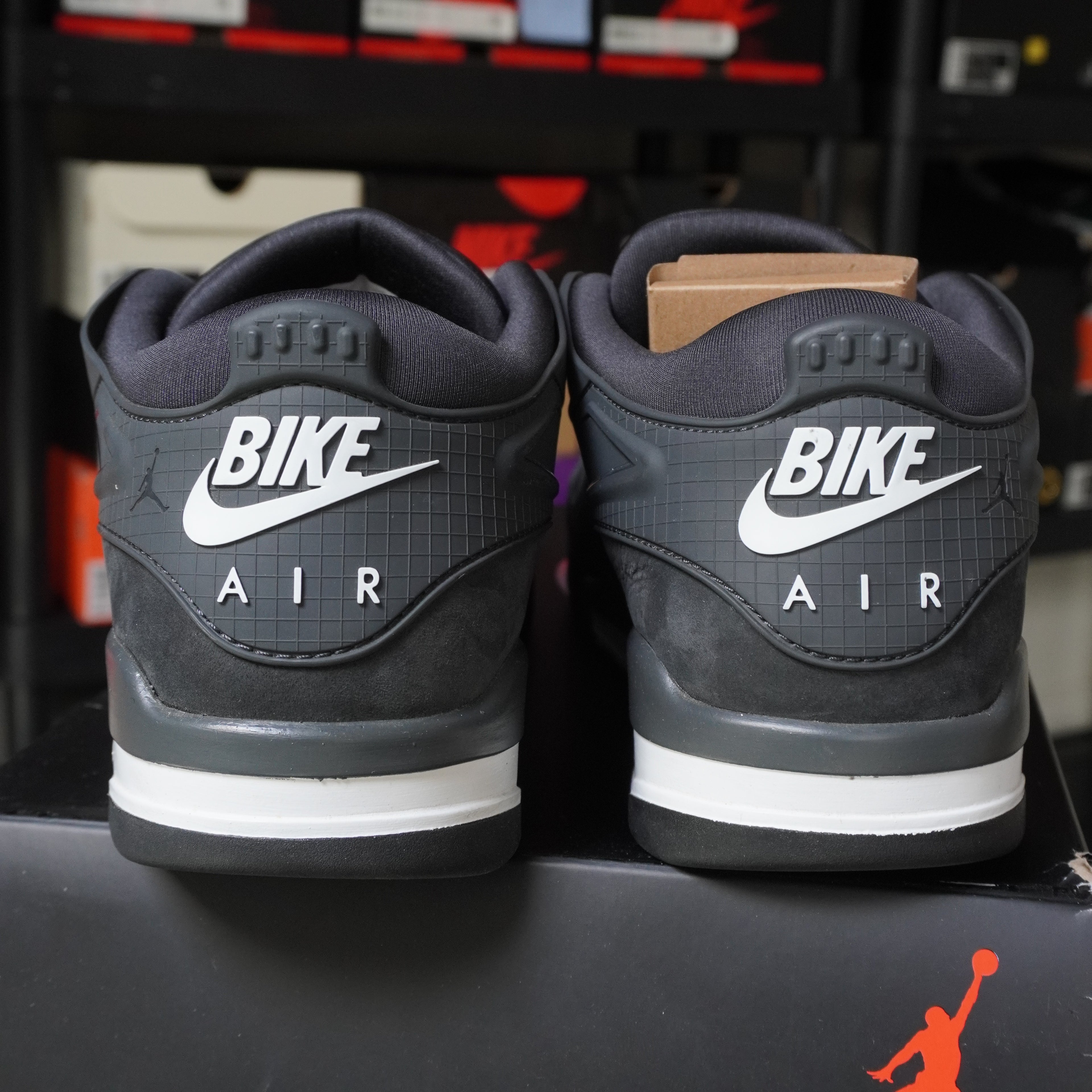 Jordan 4 RM SP Nigel Sylvester Driveway Grey