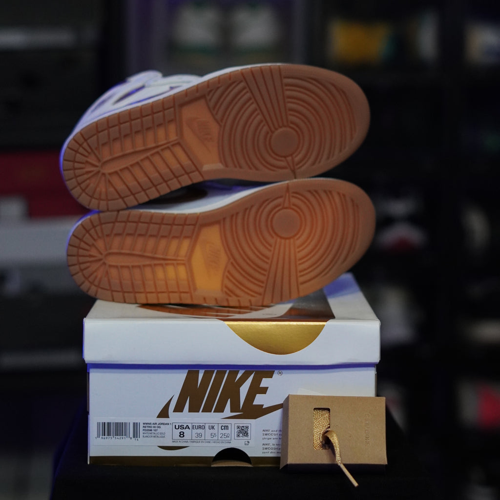 Jordan 1 Retro High OG Metallic Gold (Women's)