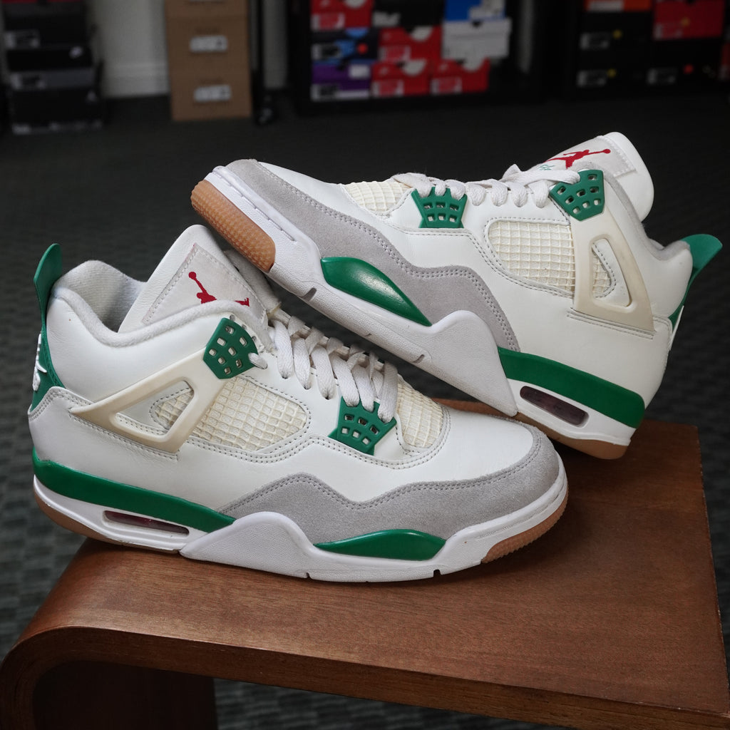 Jordan 4 Retro SB Pine Green