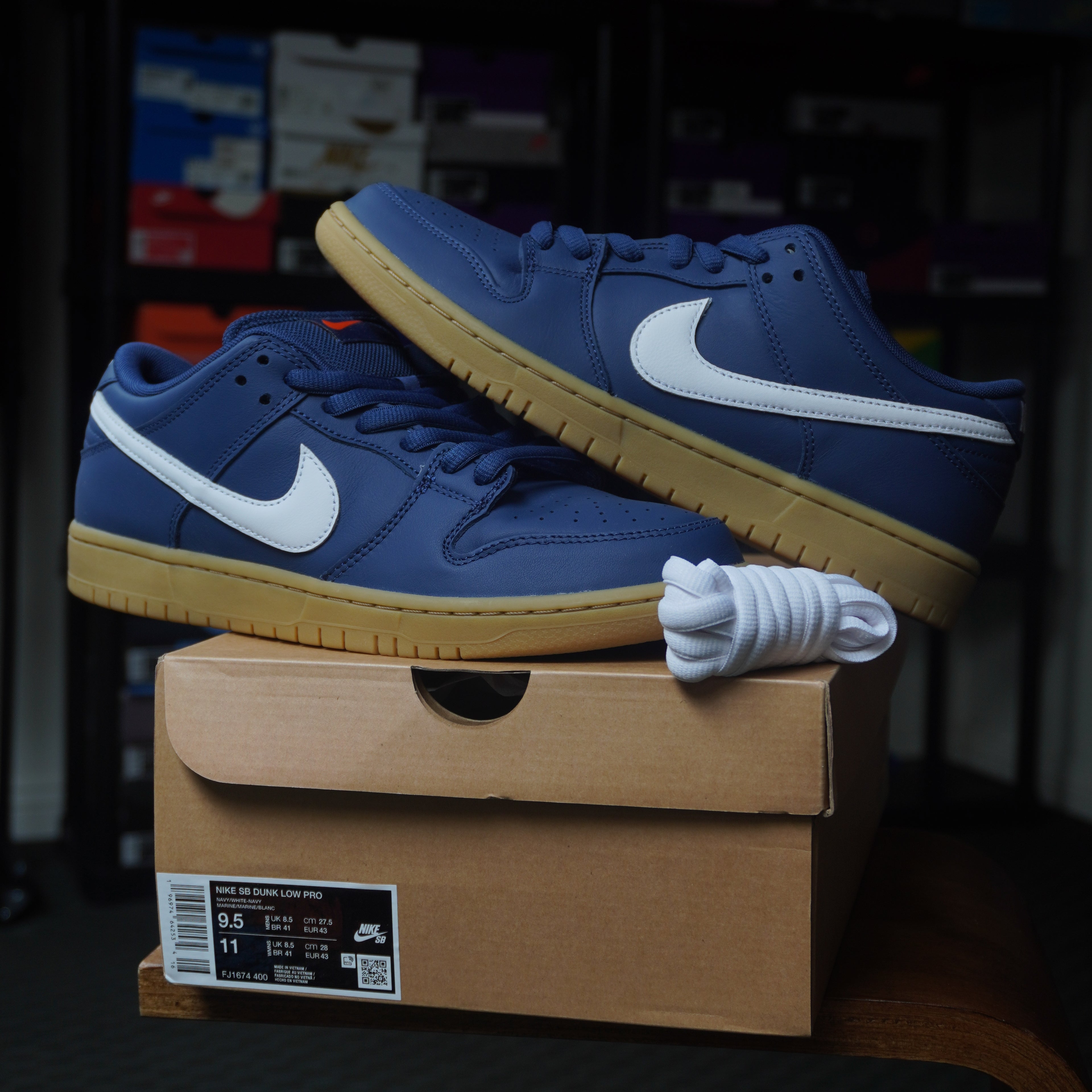 Nike SB Dunk Low Navy Gum