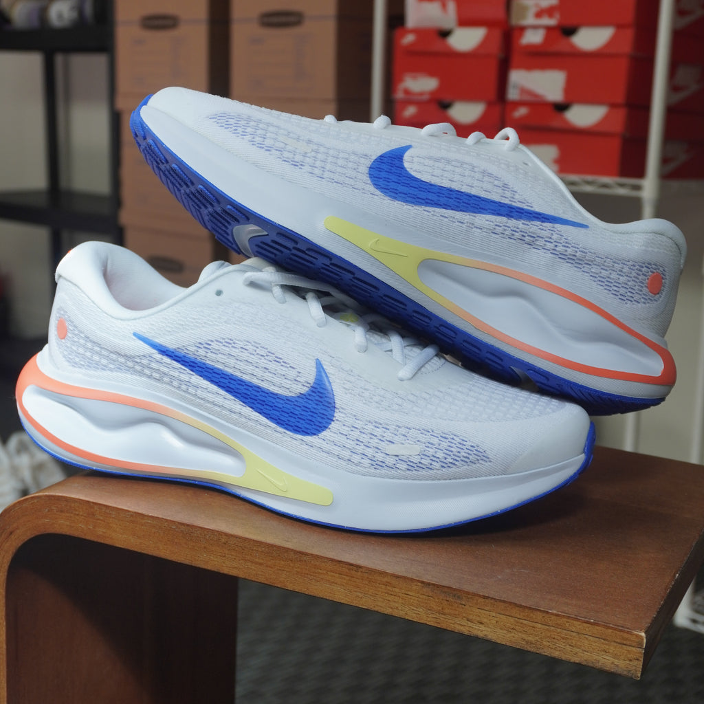 Nike Journey Run Football Grey White Light Wild Mango Racer Blue