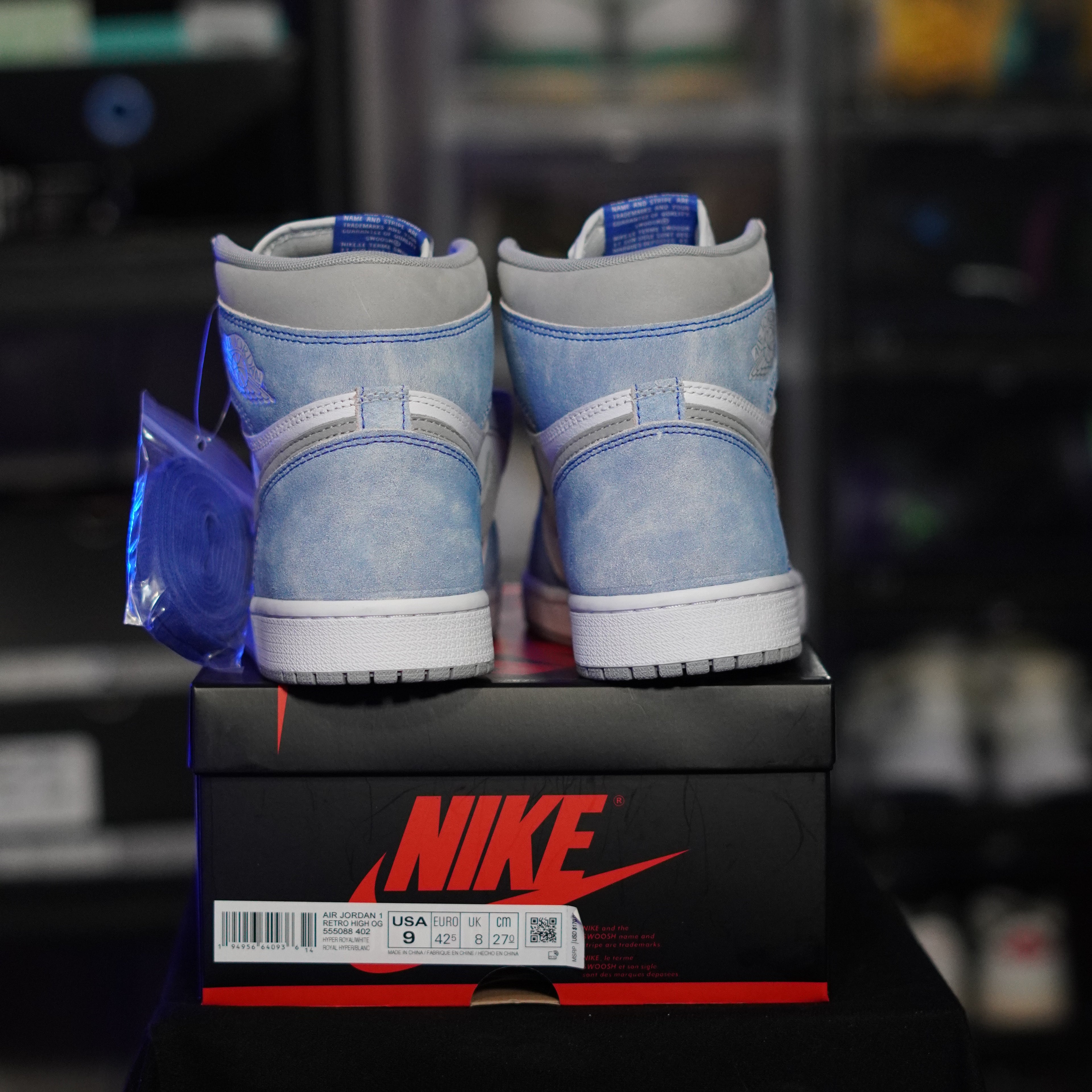 Jordan 1 Retro High OG Hyper Royal