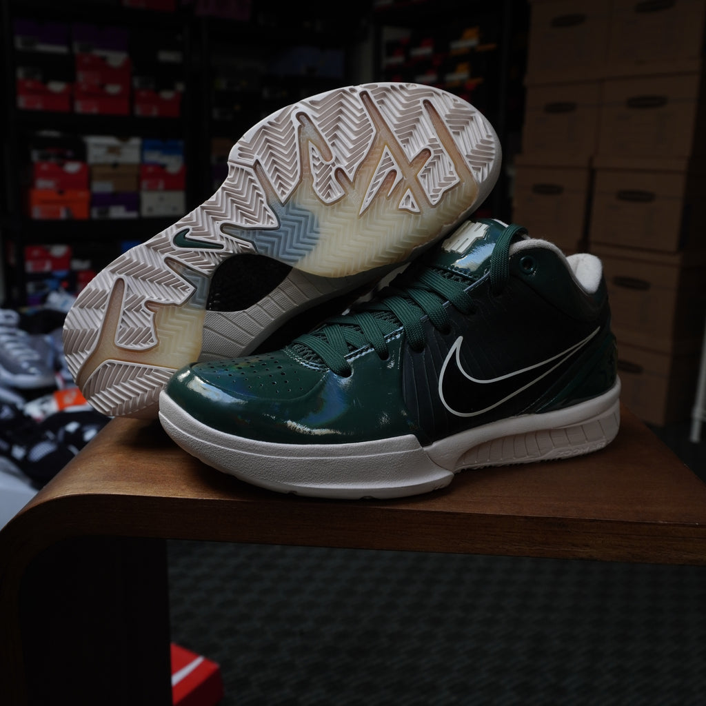Nike Kobe 4 Protro Undefeated Milwaukee Bucks