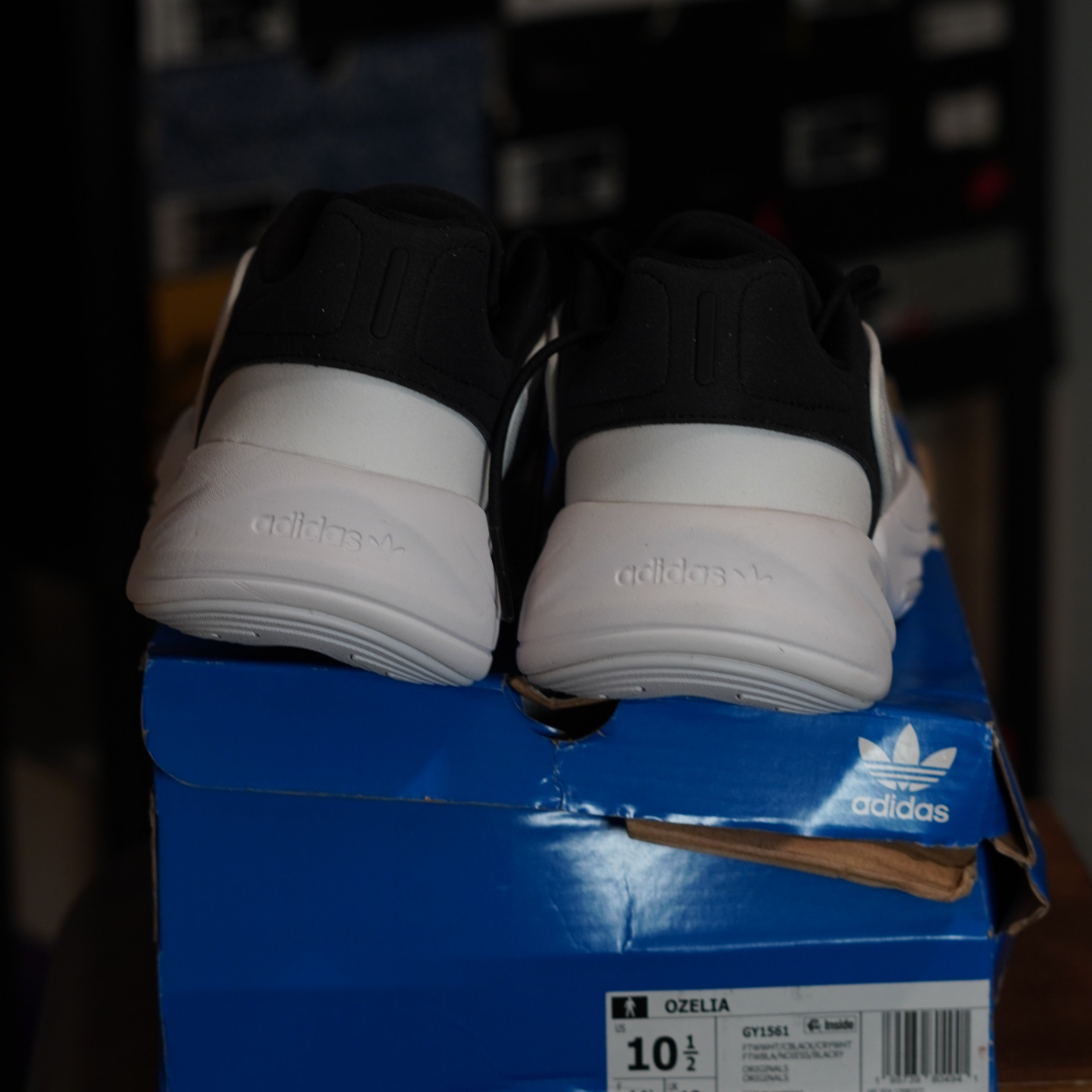 adidas Ozelia White Black