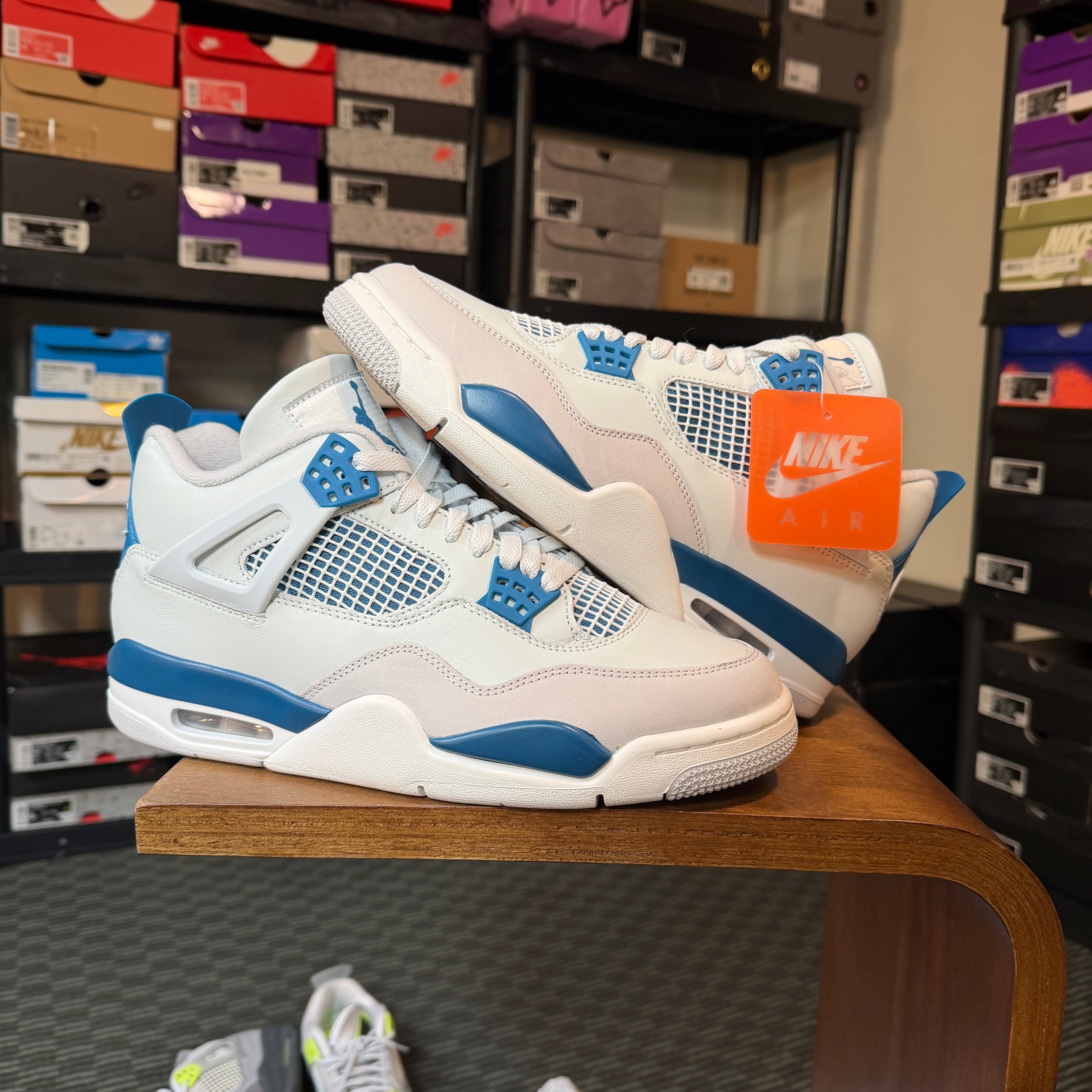 Air Jordan 4 Retro Military Blue (2024)