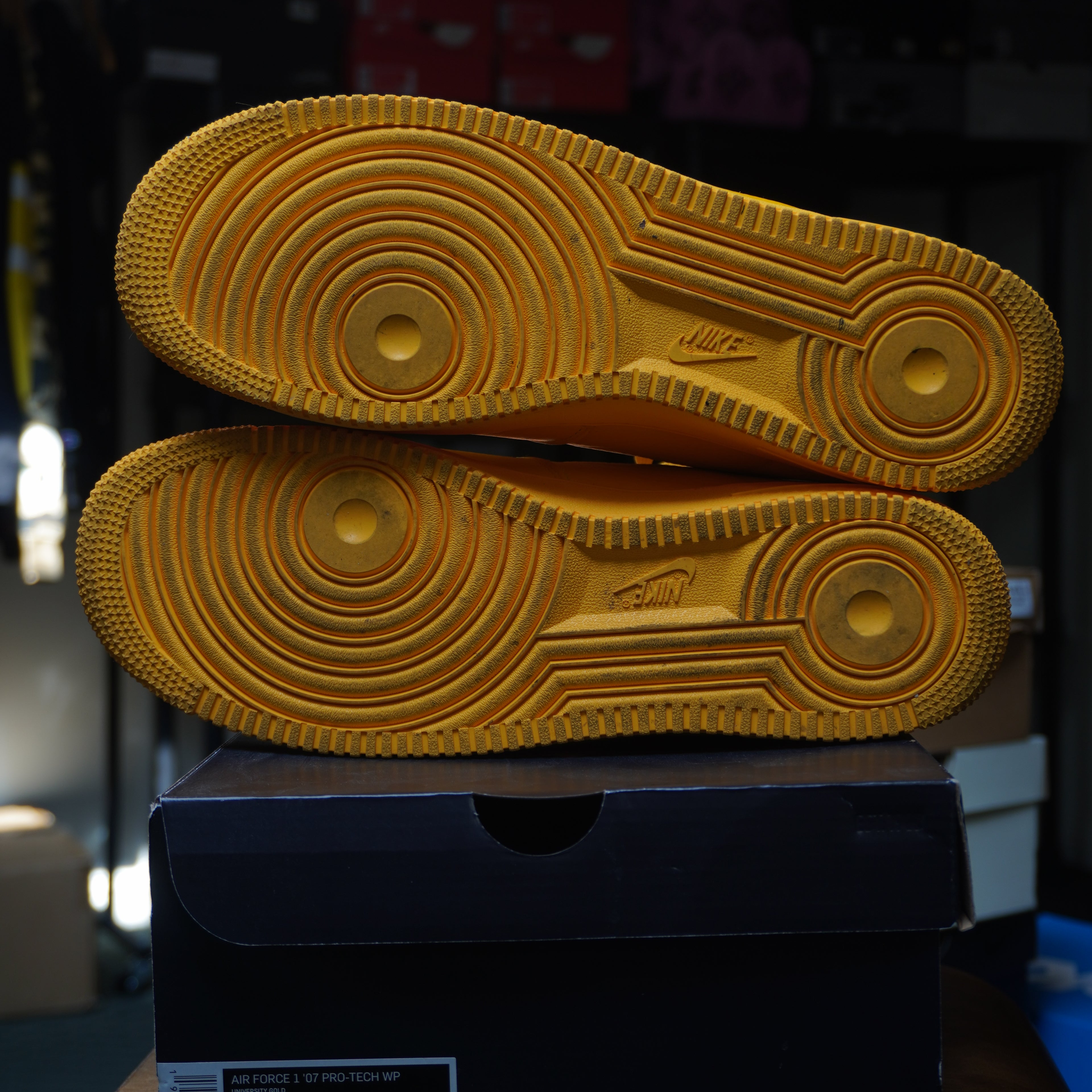 Nike Air Force 1 Low '07 Pro-Tech Waterproof University Gold
