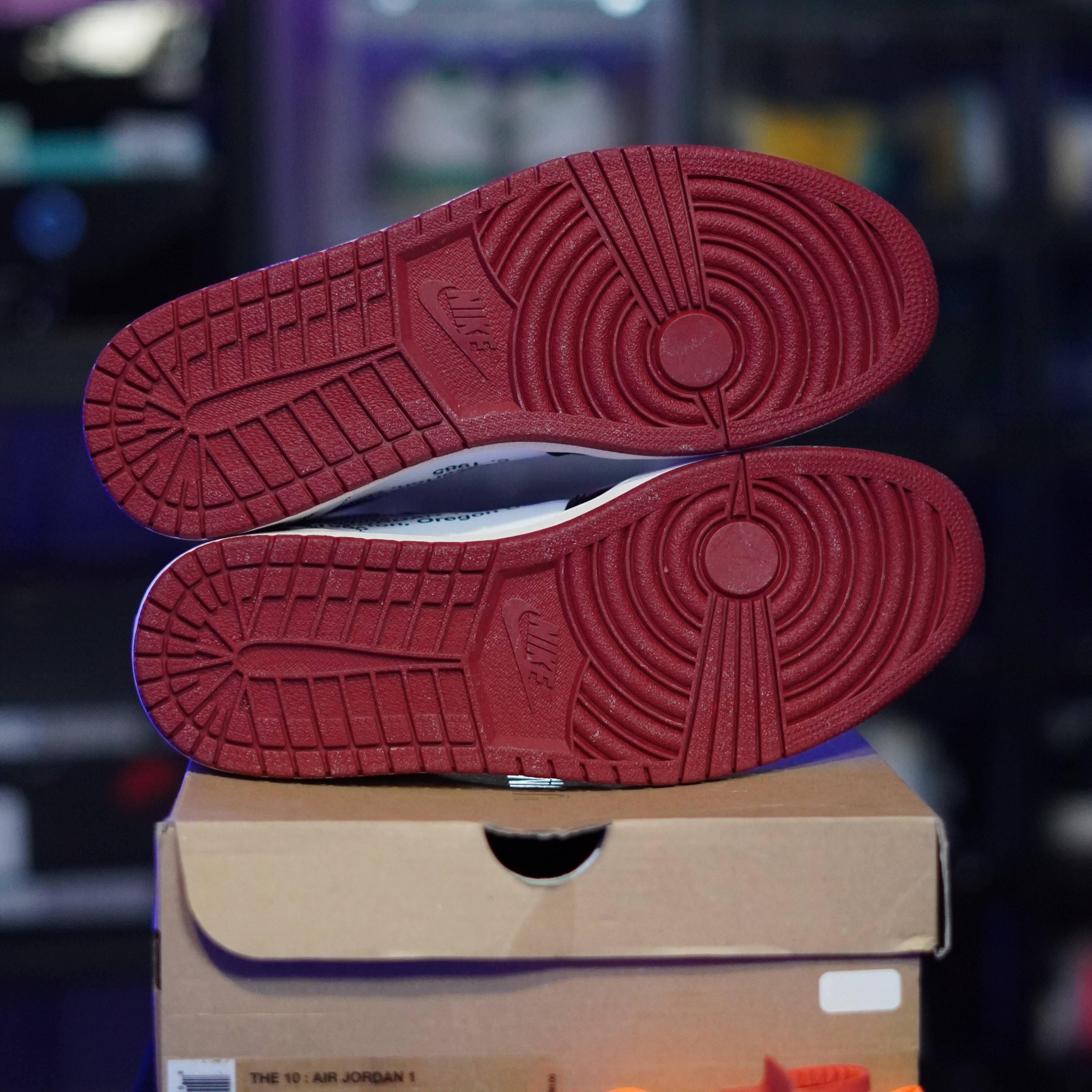Jordan 1 Retro High Off-White Chicago