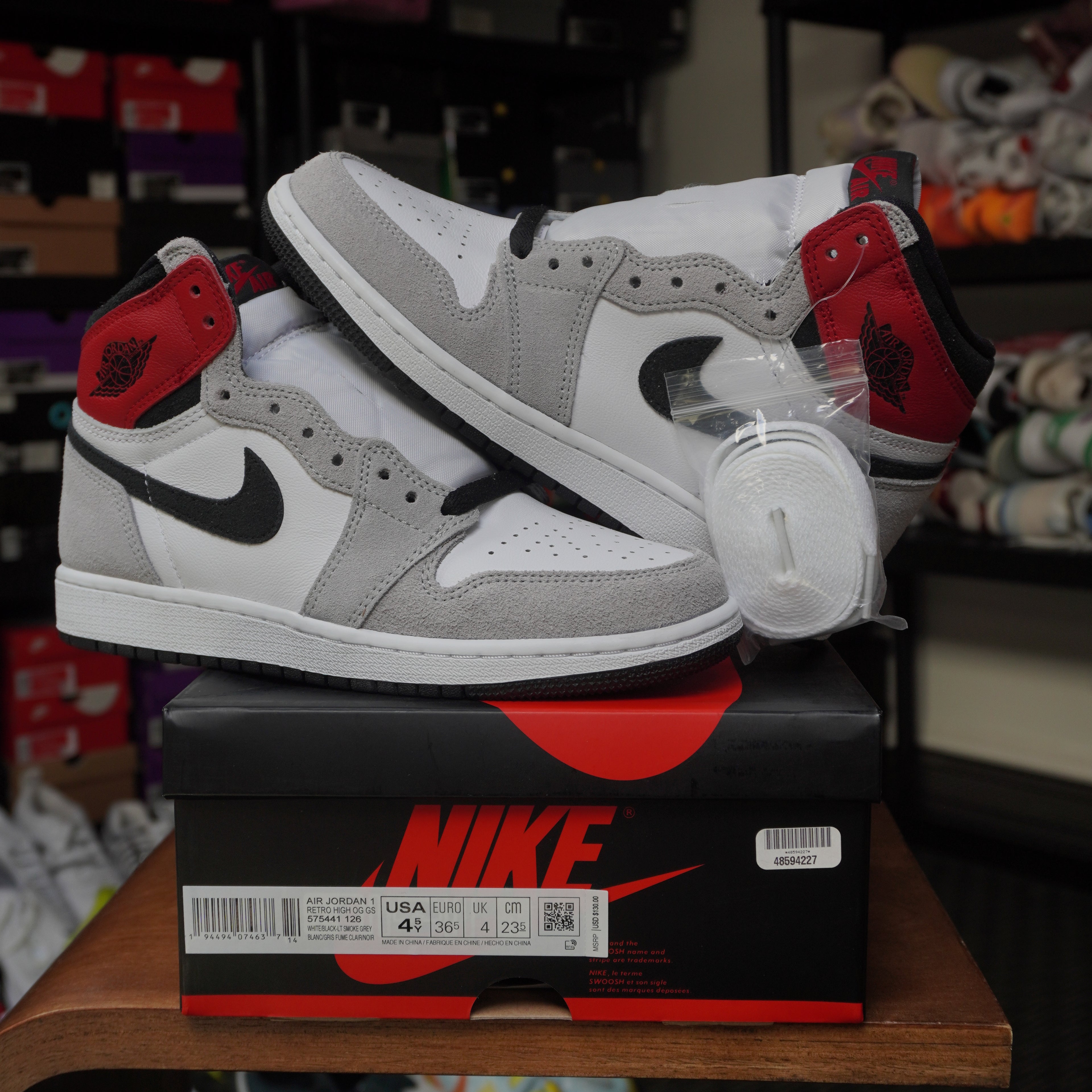 Air Jordan 1 Retro High Light Smoke Grey GS