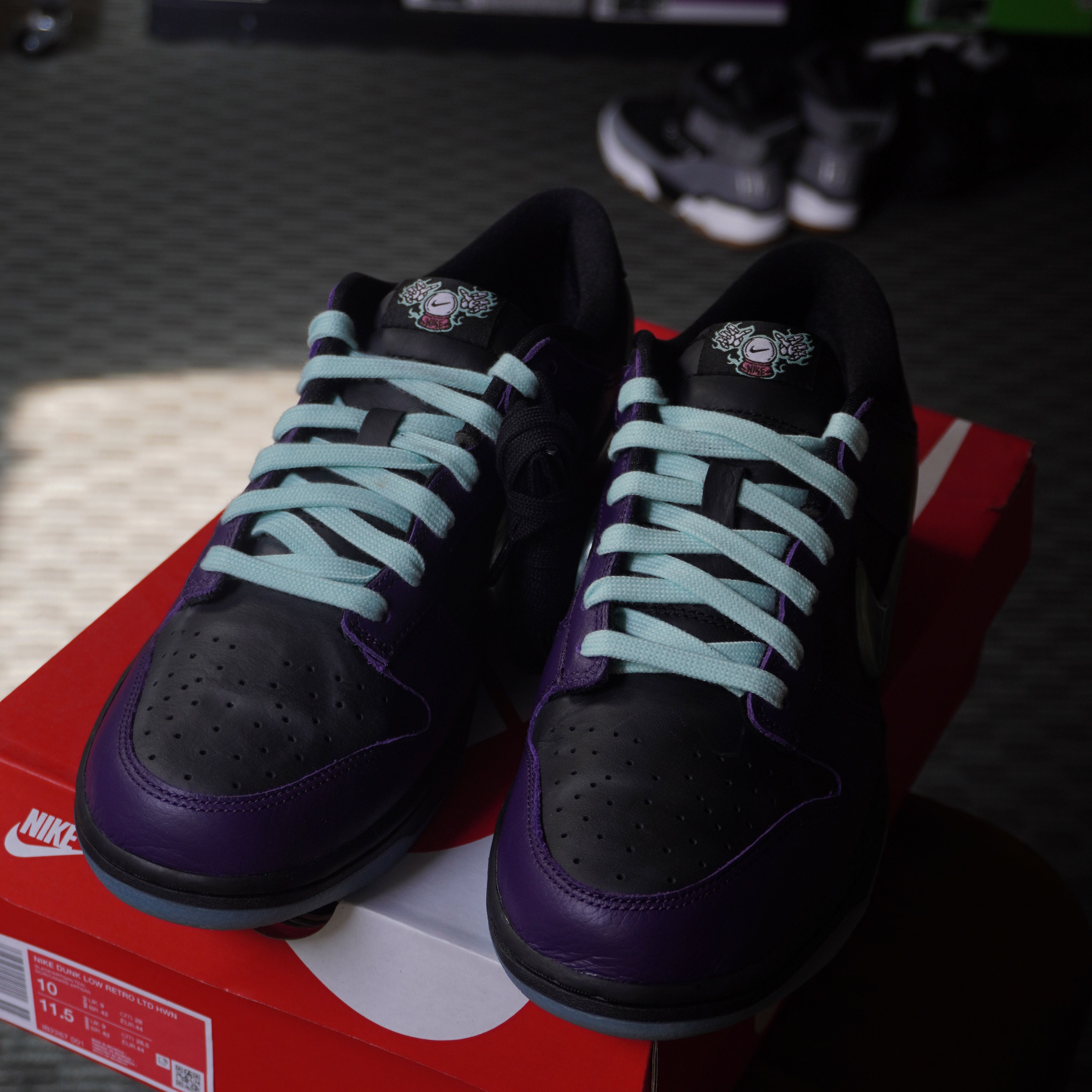 Nike Dunk Low LTD Wizard