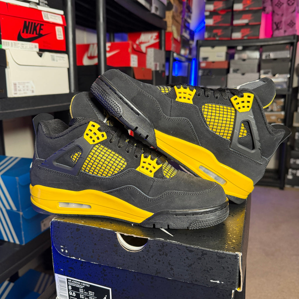 Jordan 4 Retro Thunder (2023)