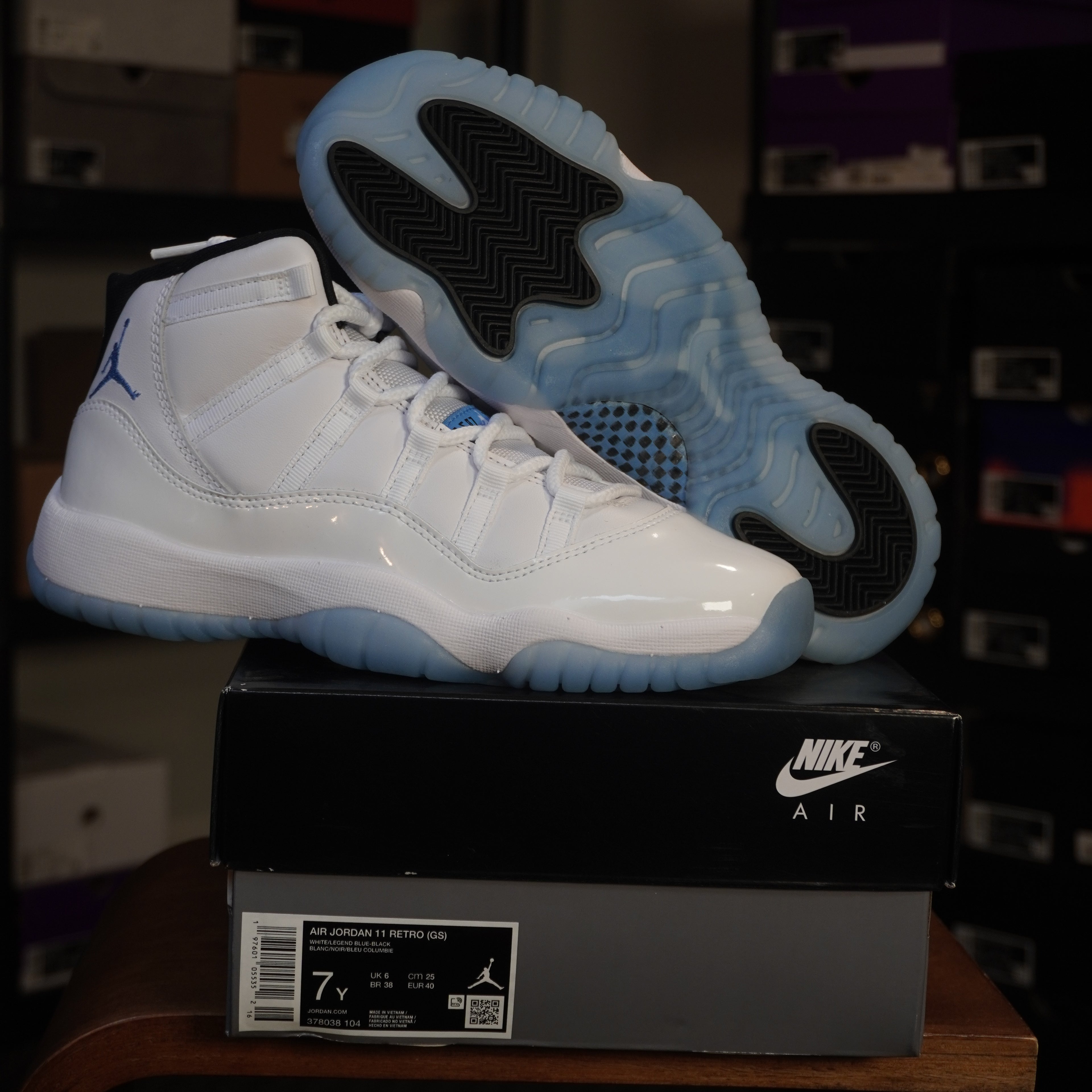 Jordan 11 Retro Legend Blue (2024) (GS)