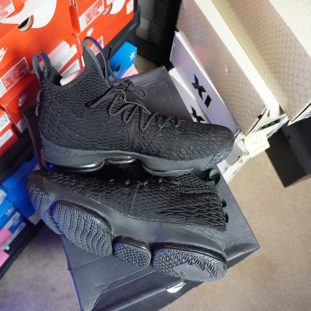 Nike LeBron 15 PK80 PE