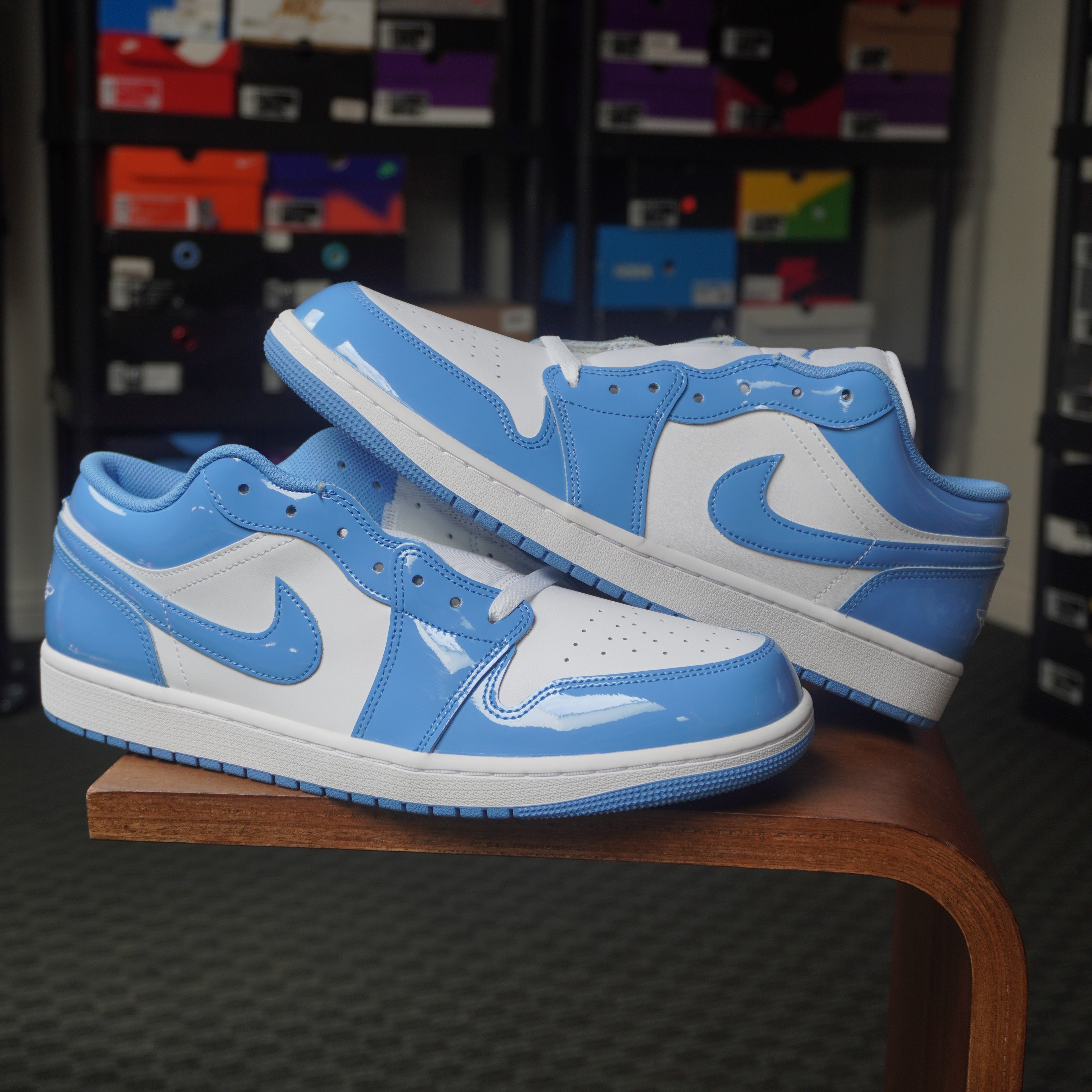 Jordan 1 Low SE White Legend Blue
