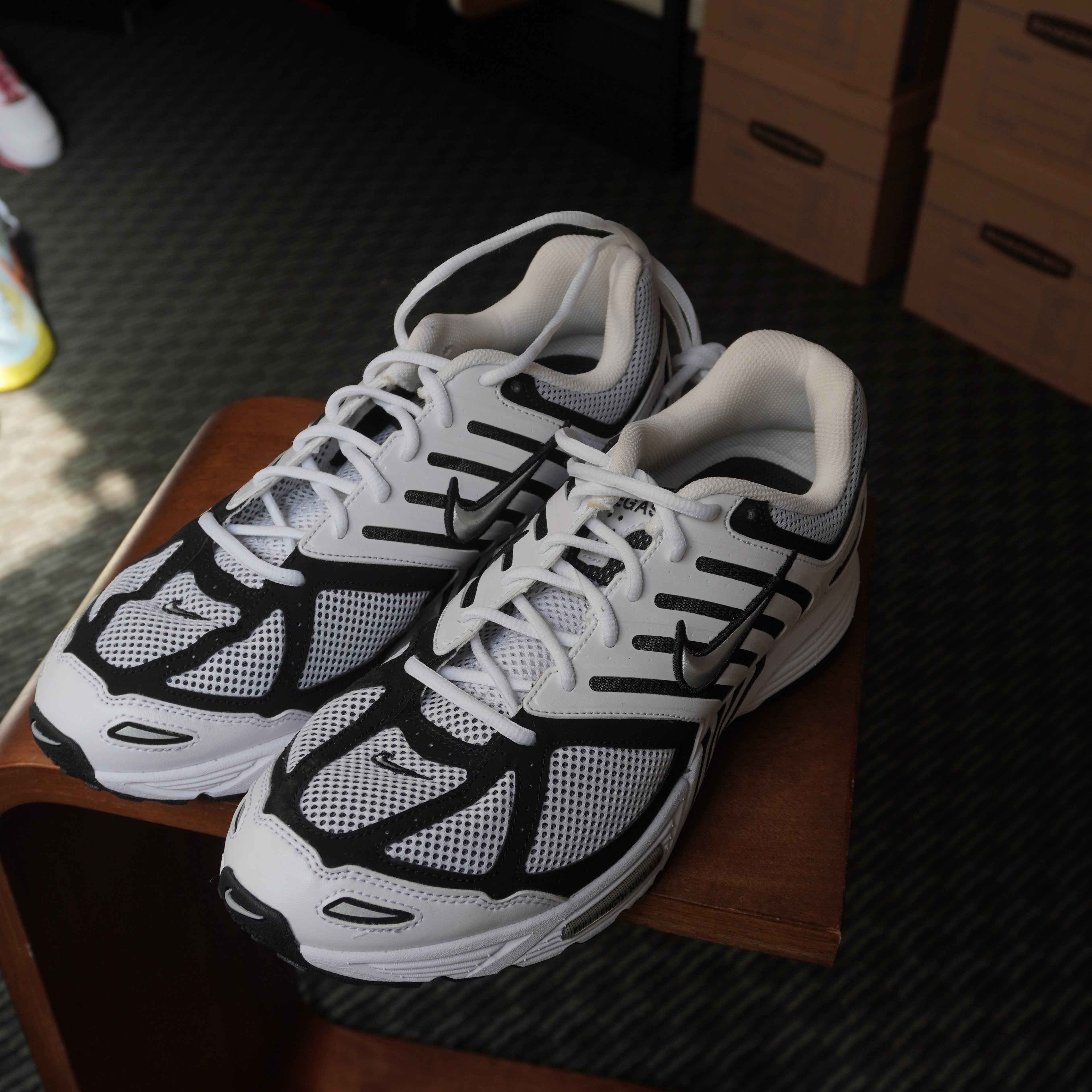 Nike Air Peg 2K5 White Black