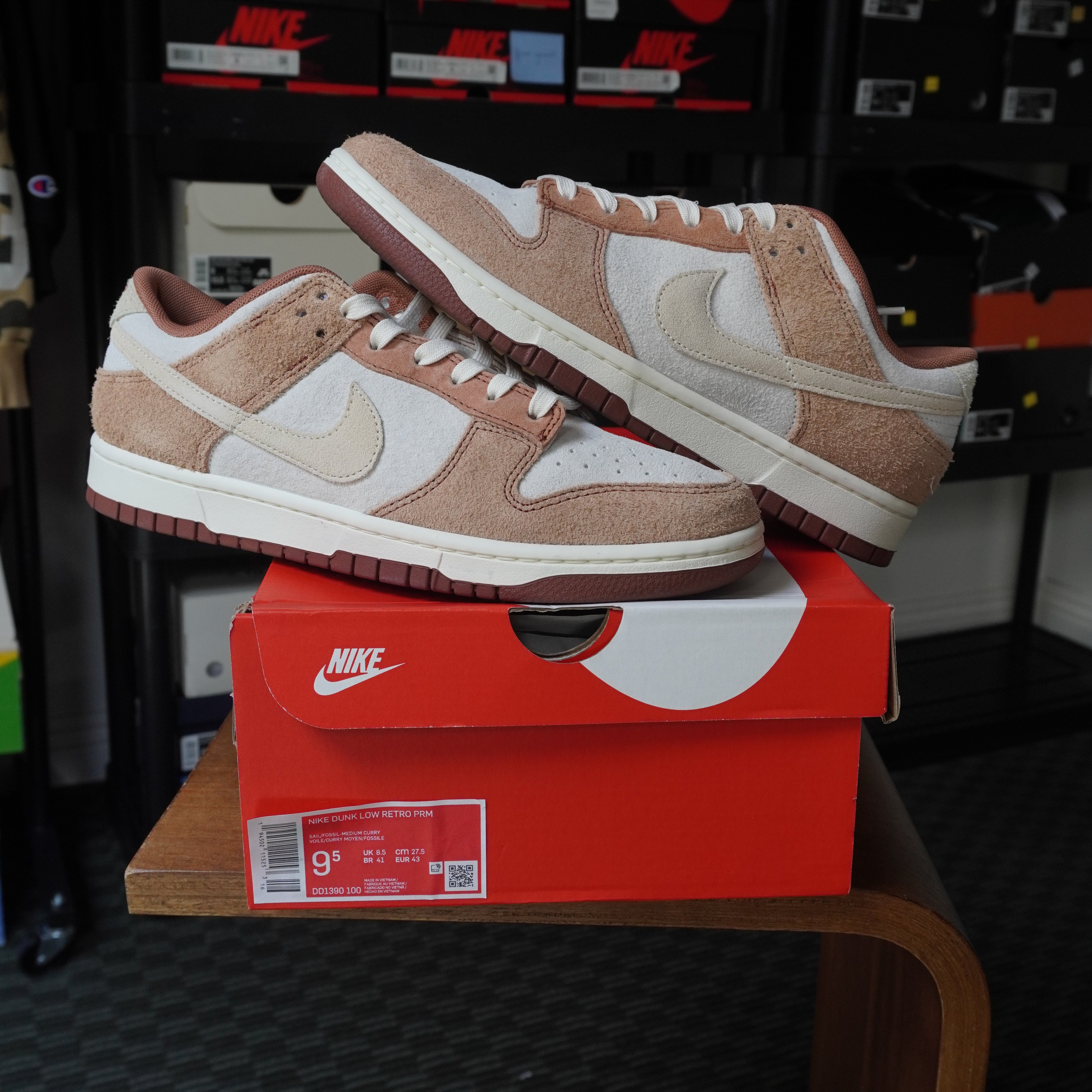 Nike Dunk Low Medium Curry