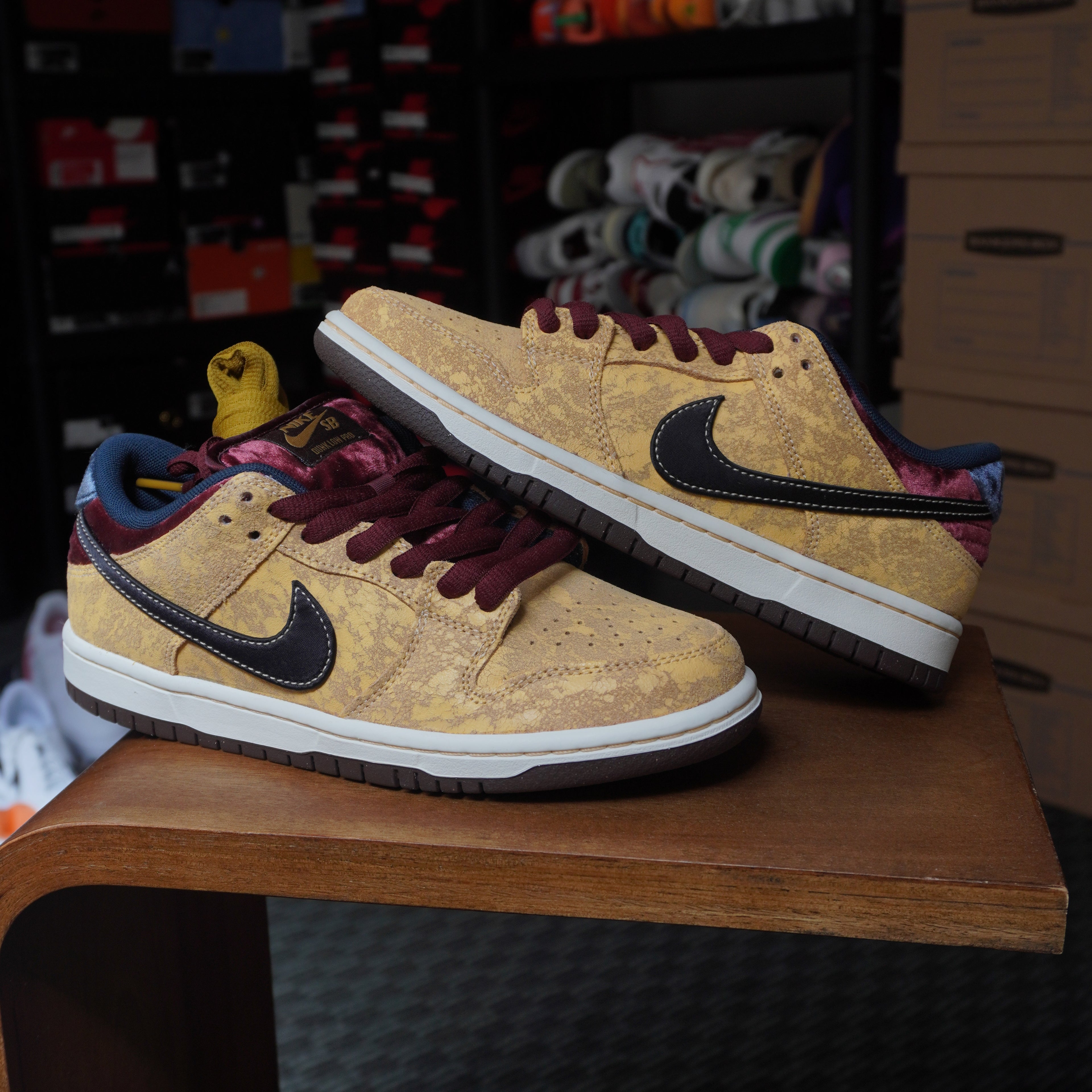 Nike SB Dunk Low City of Cinema