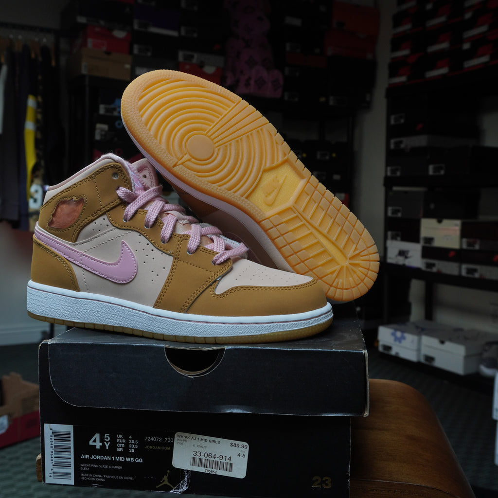 Jordan 1 Retro Lola Bunny (GS)