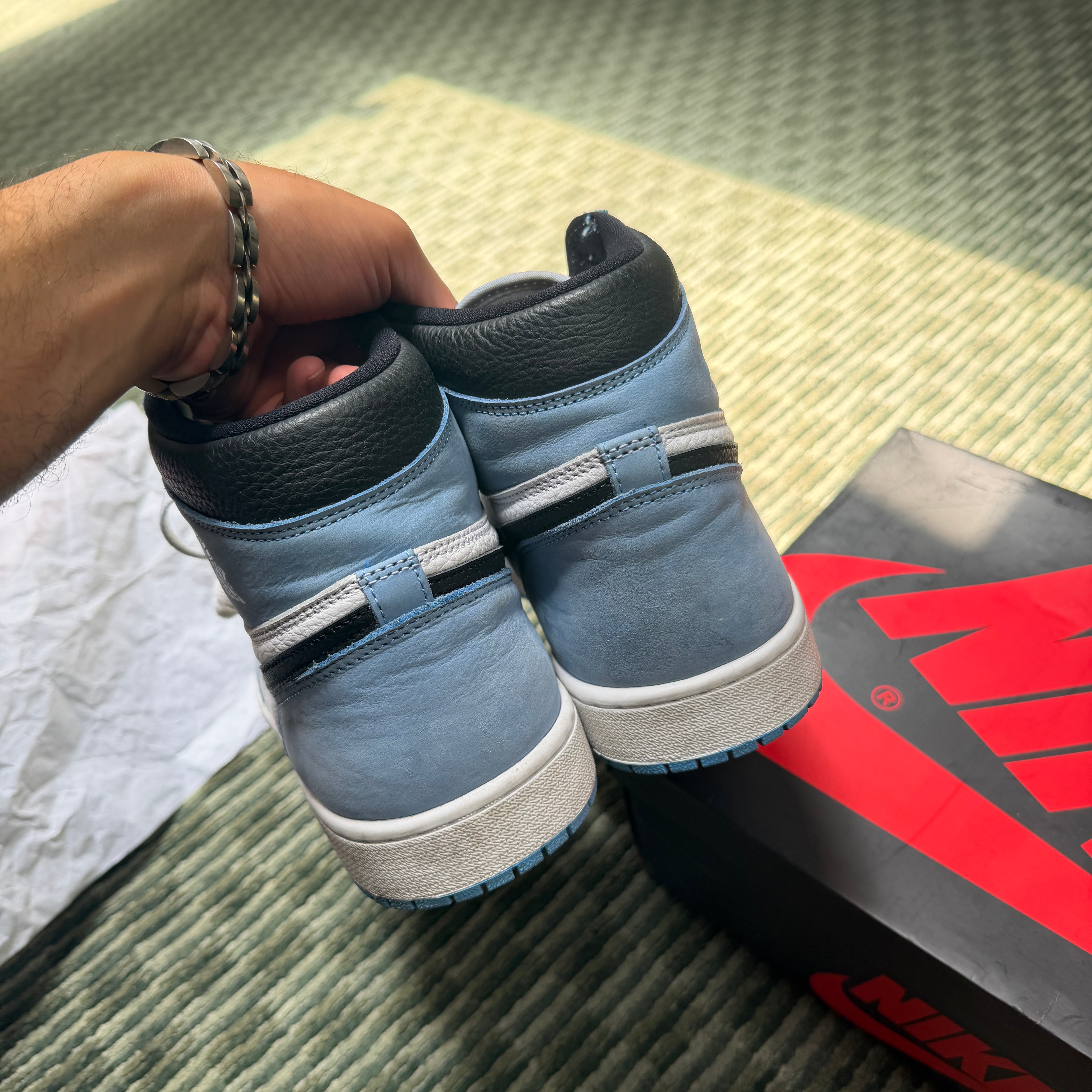 Air Jordan 1 Retro High OG University Blue UNC
