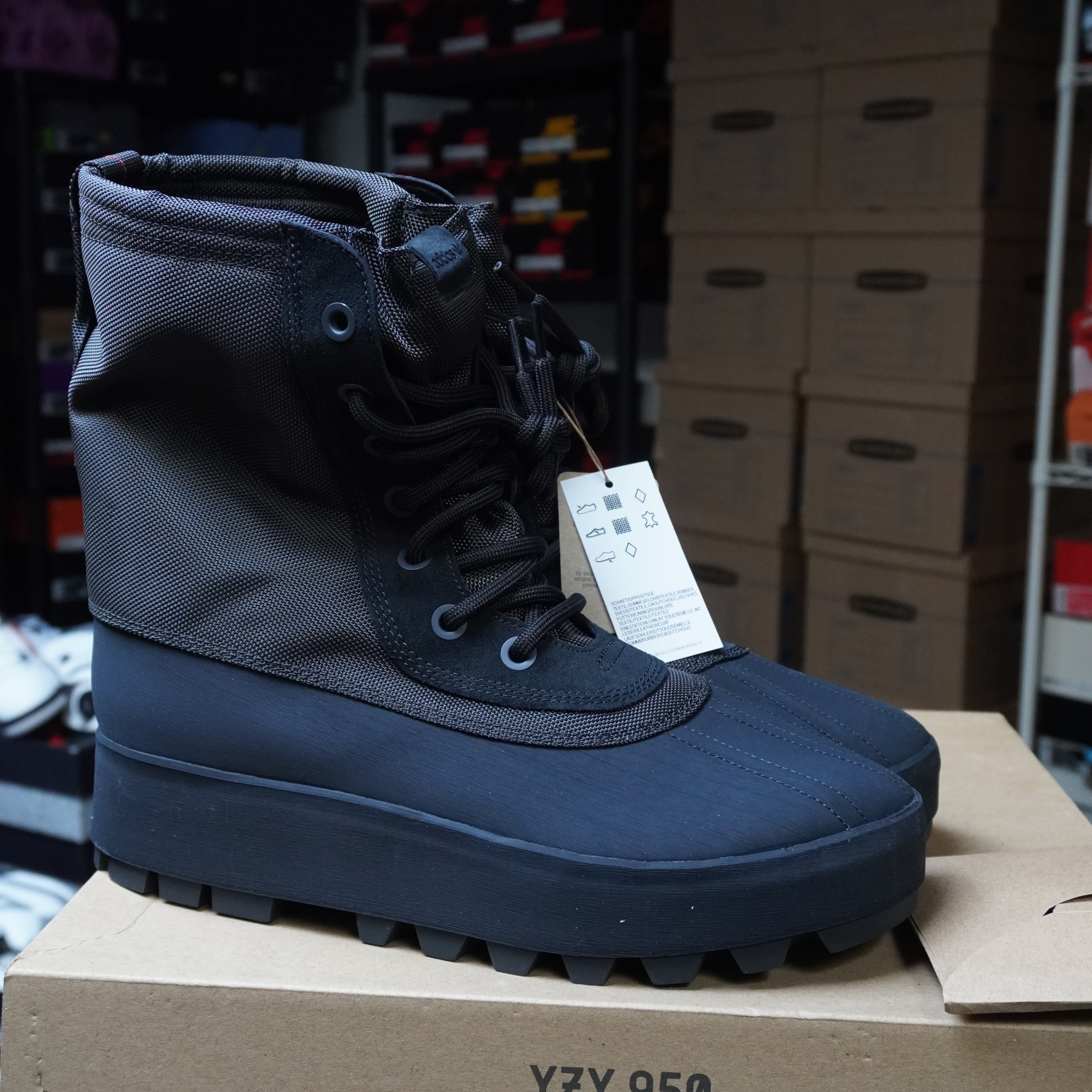 adidas Yeezy 950 Pirate Black (2023)