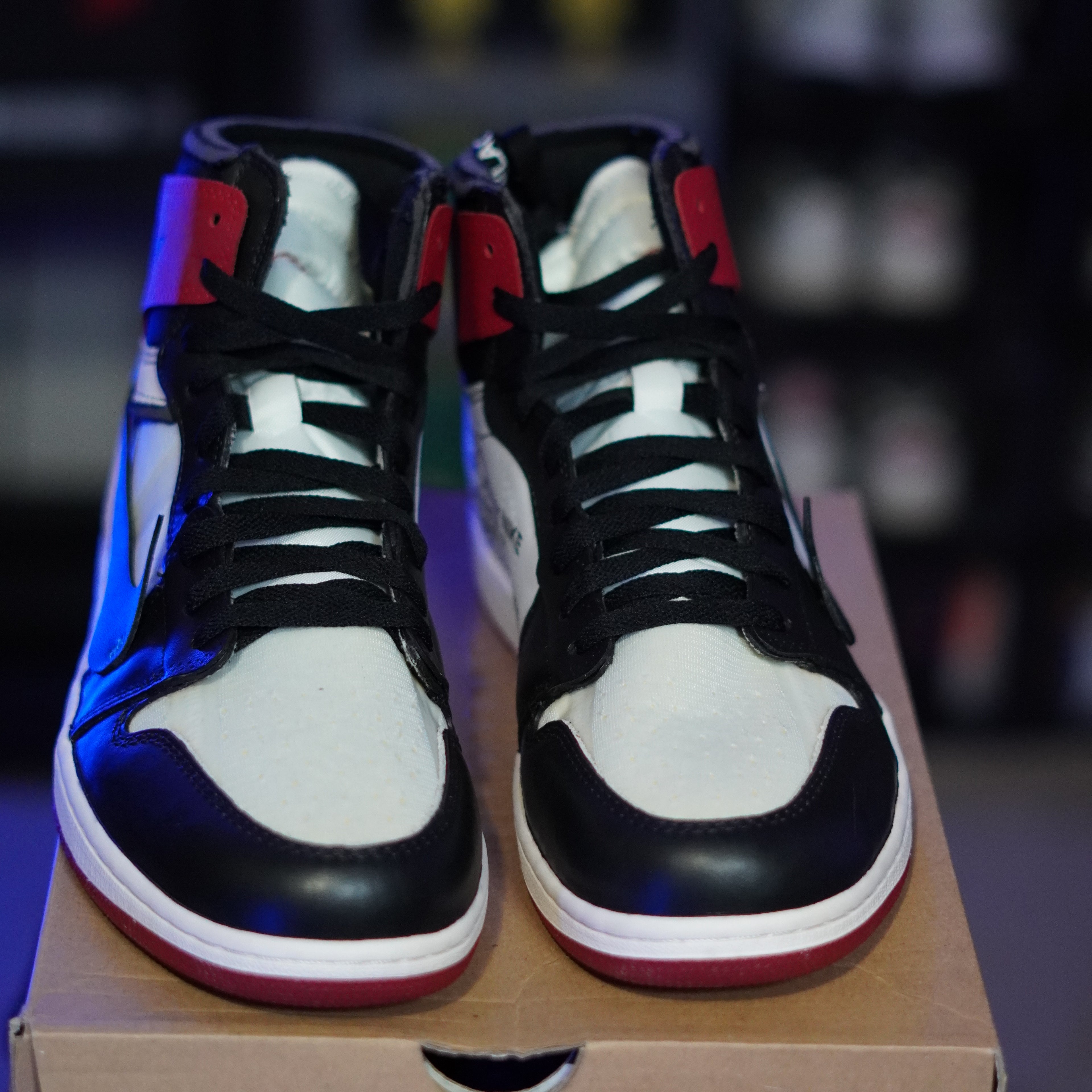 Jordan 1 Retro High Off-White Chicago