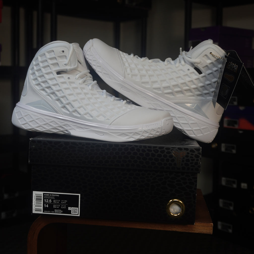 Nike Kobe 3 Protro Halo