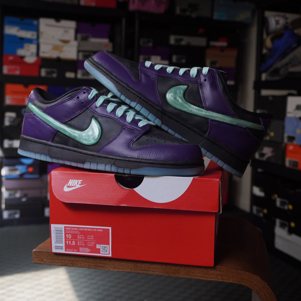 Nike Dunk Low LTD Wizard