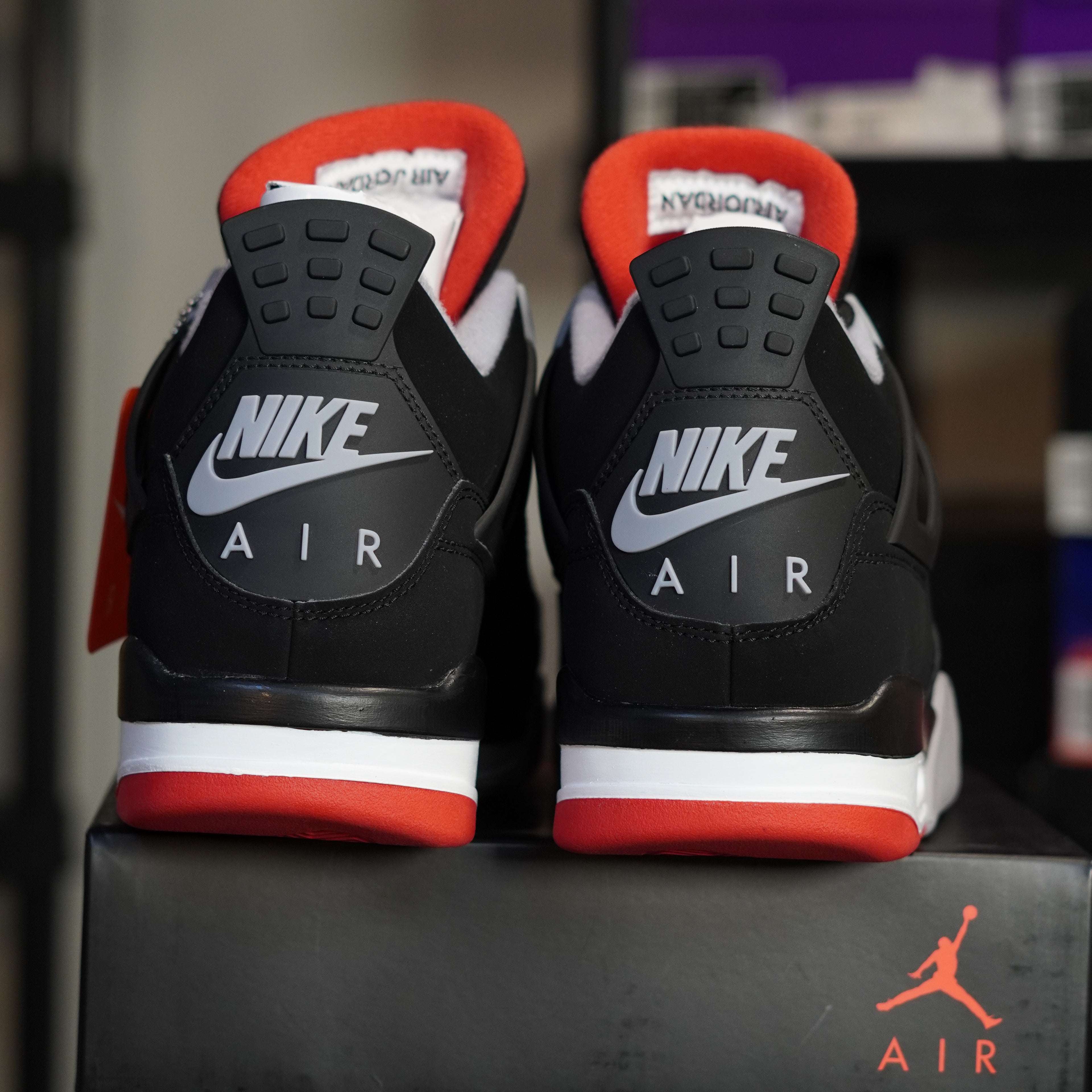 Jordan 4 Retro Bred (2019)