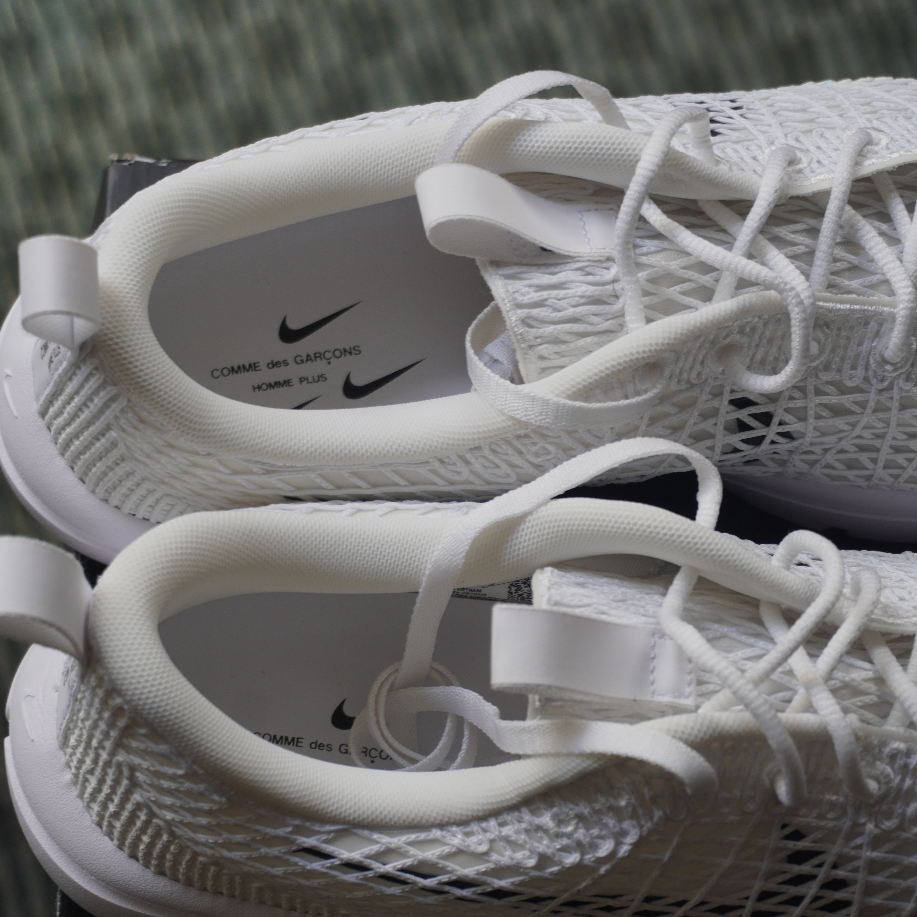 Nike Air Rejuven8 Comme des Garçons Homme Plus White