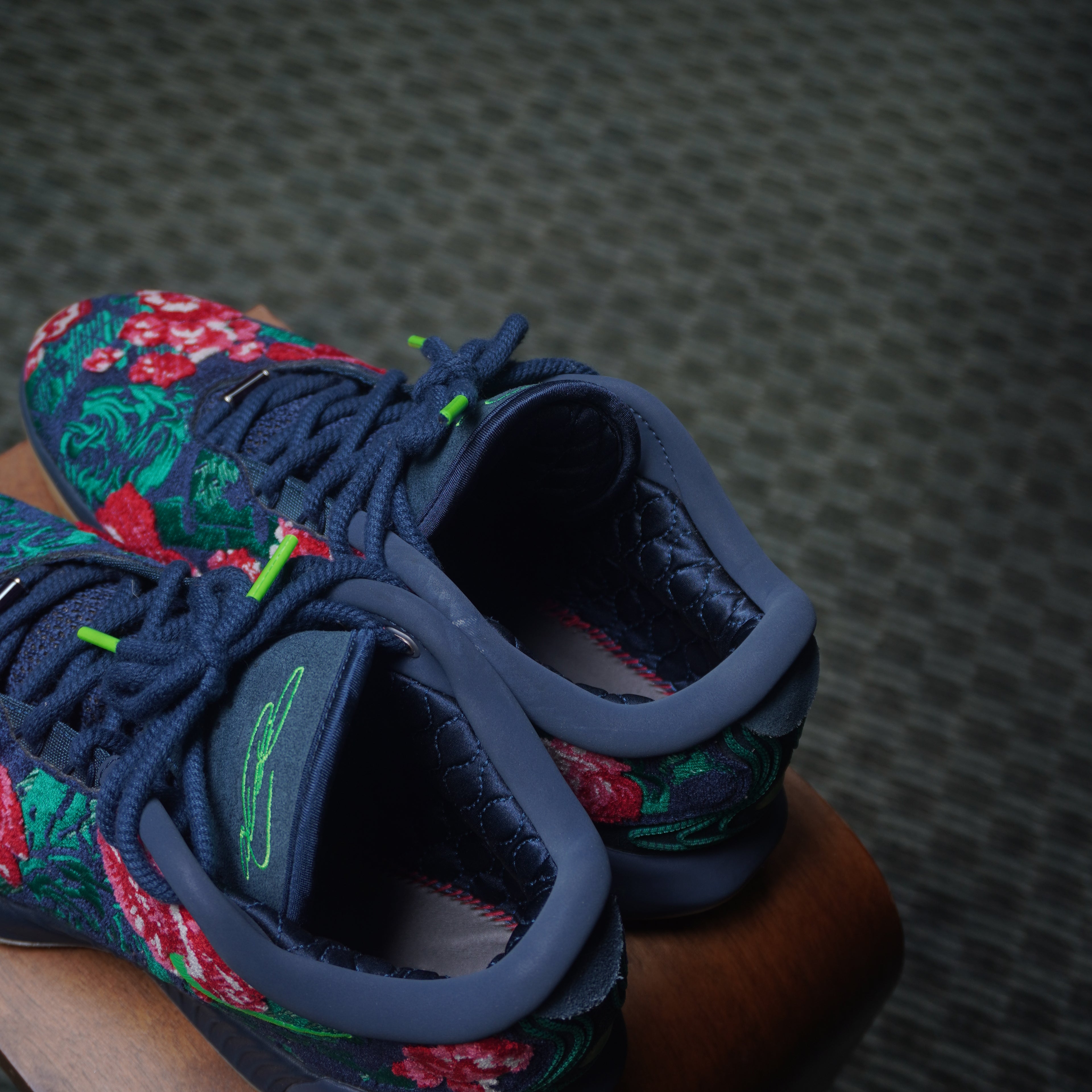 Nike LeBron 21 PRM Father of Pearl