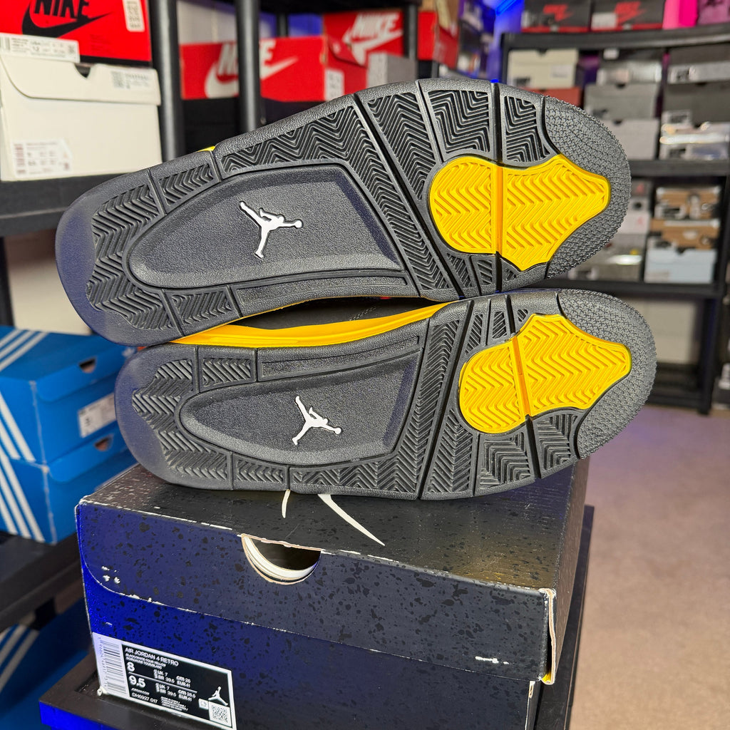 Jordan 4 Retro Thunder (2023)