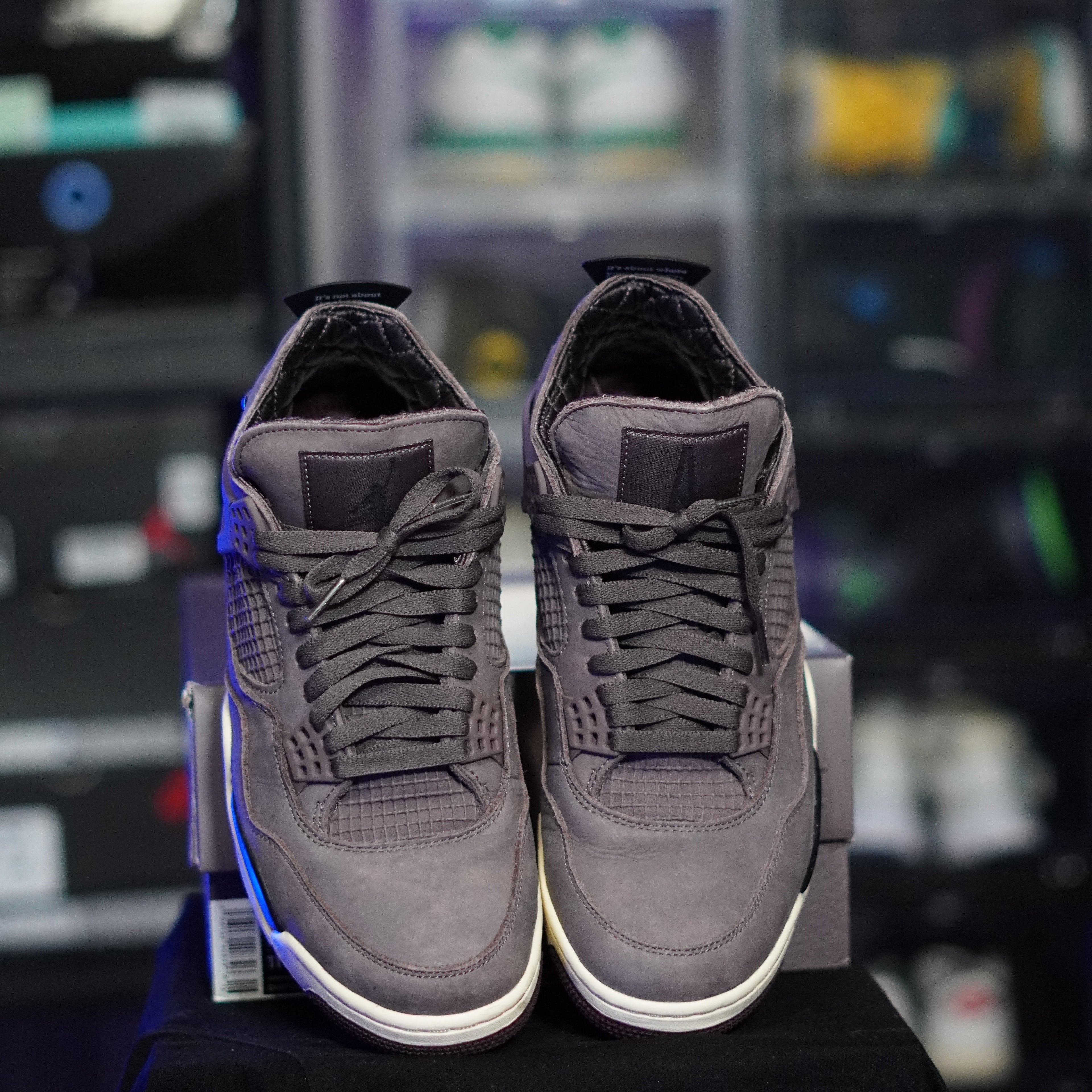 Jordan 4 Retro SP A Ma Maniére Violet Ore