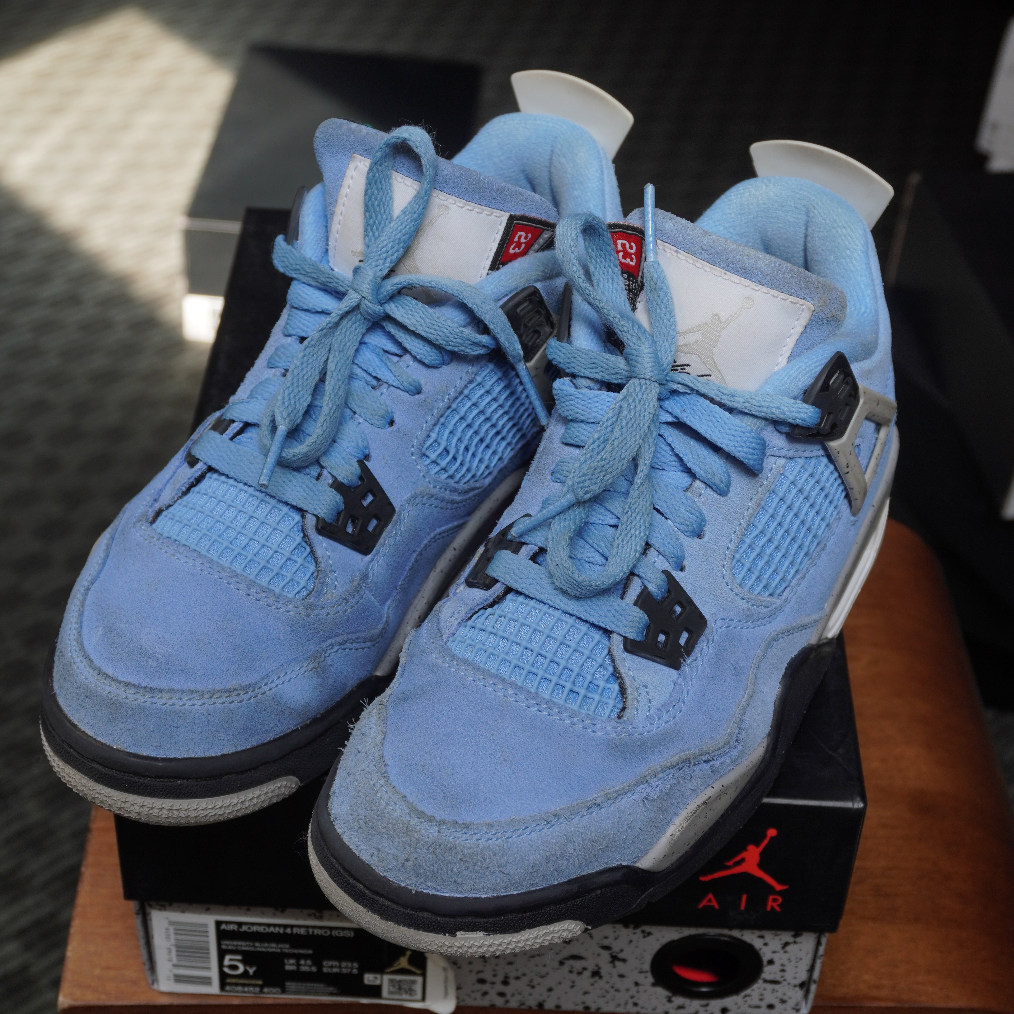 Jordan 4 Retro University Blue (GS)
