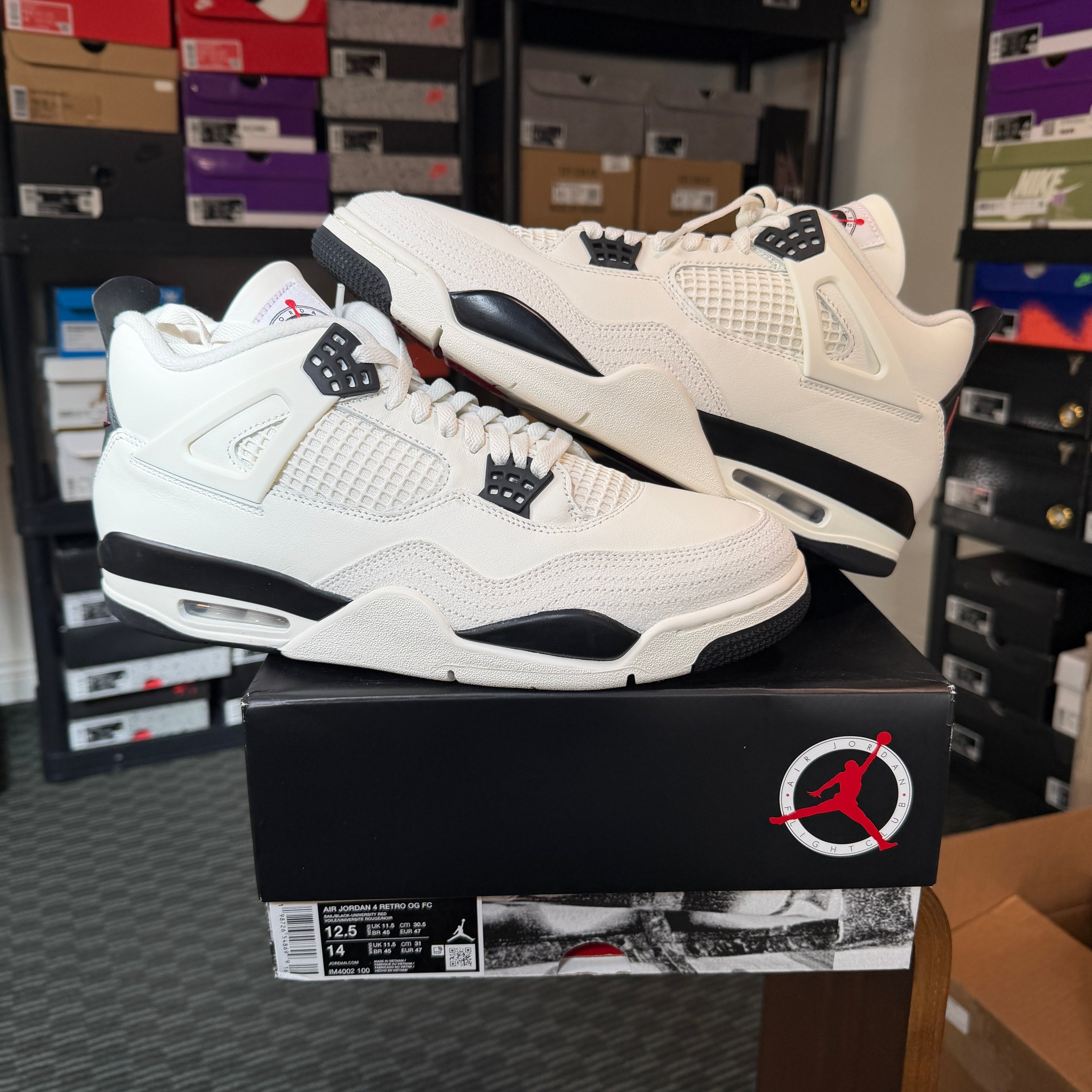 Jordan 4 Retro OG Flight Club