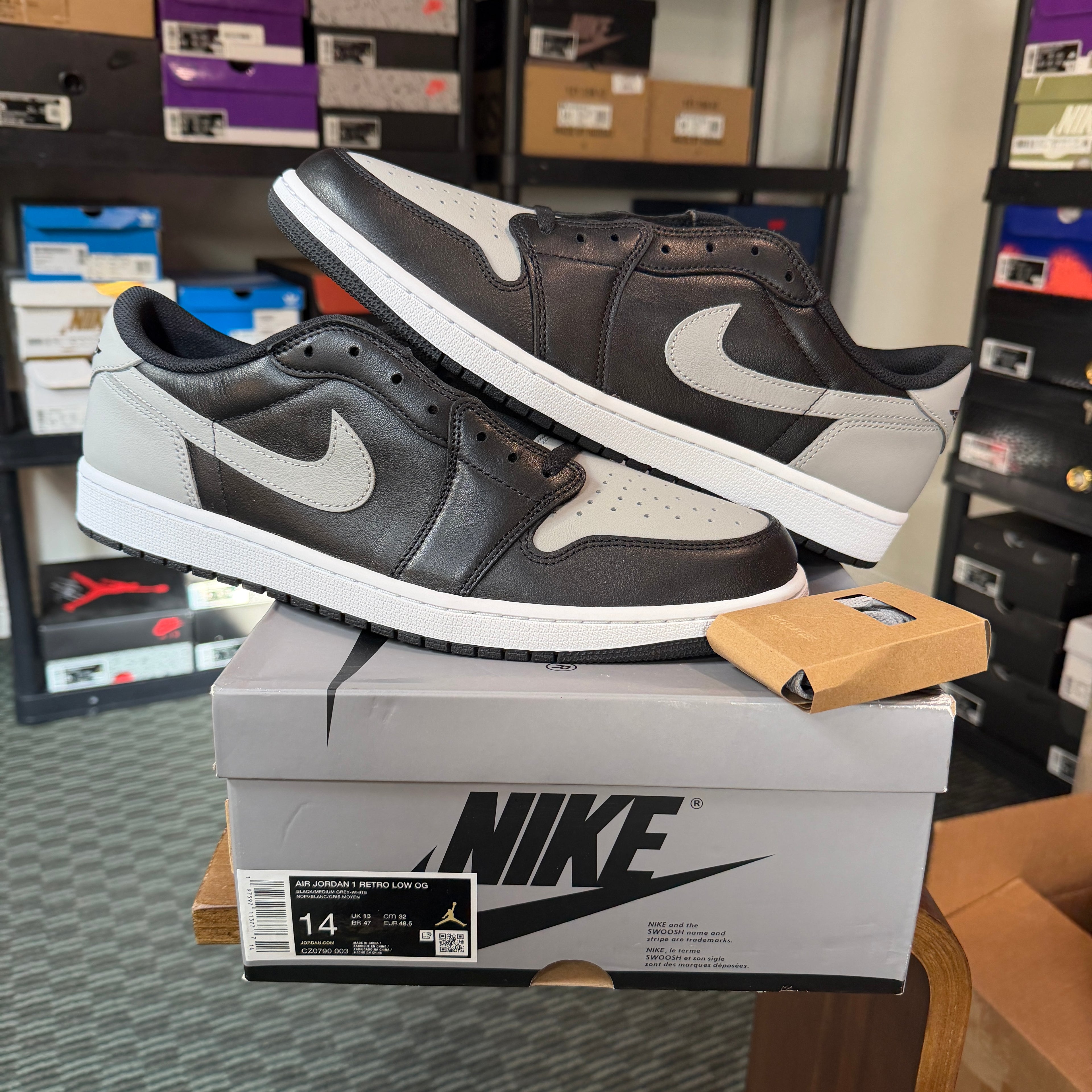 Jordan 1 Retro Low OG Shadow (2024)