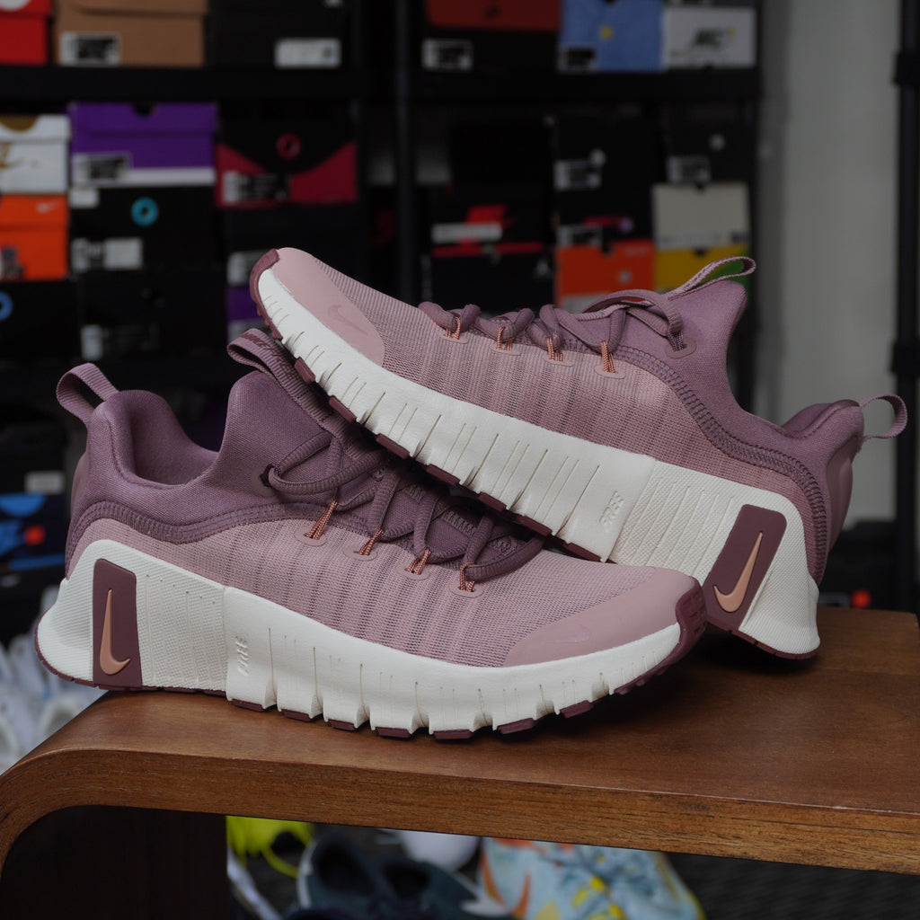 Nike Free Metcon 6 Particle Pink Women's