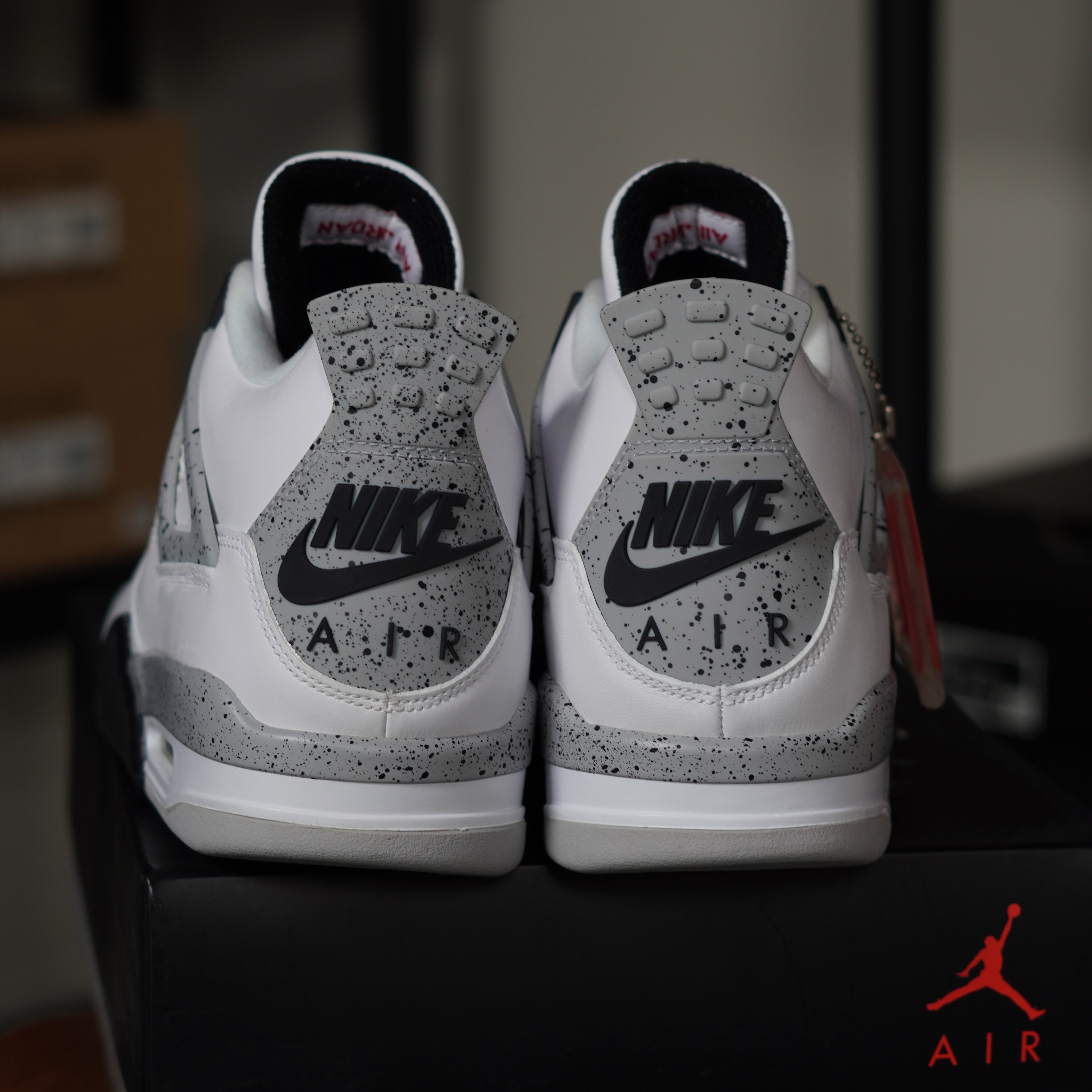 Jordan 4 Retro White Cement (2016)