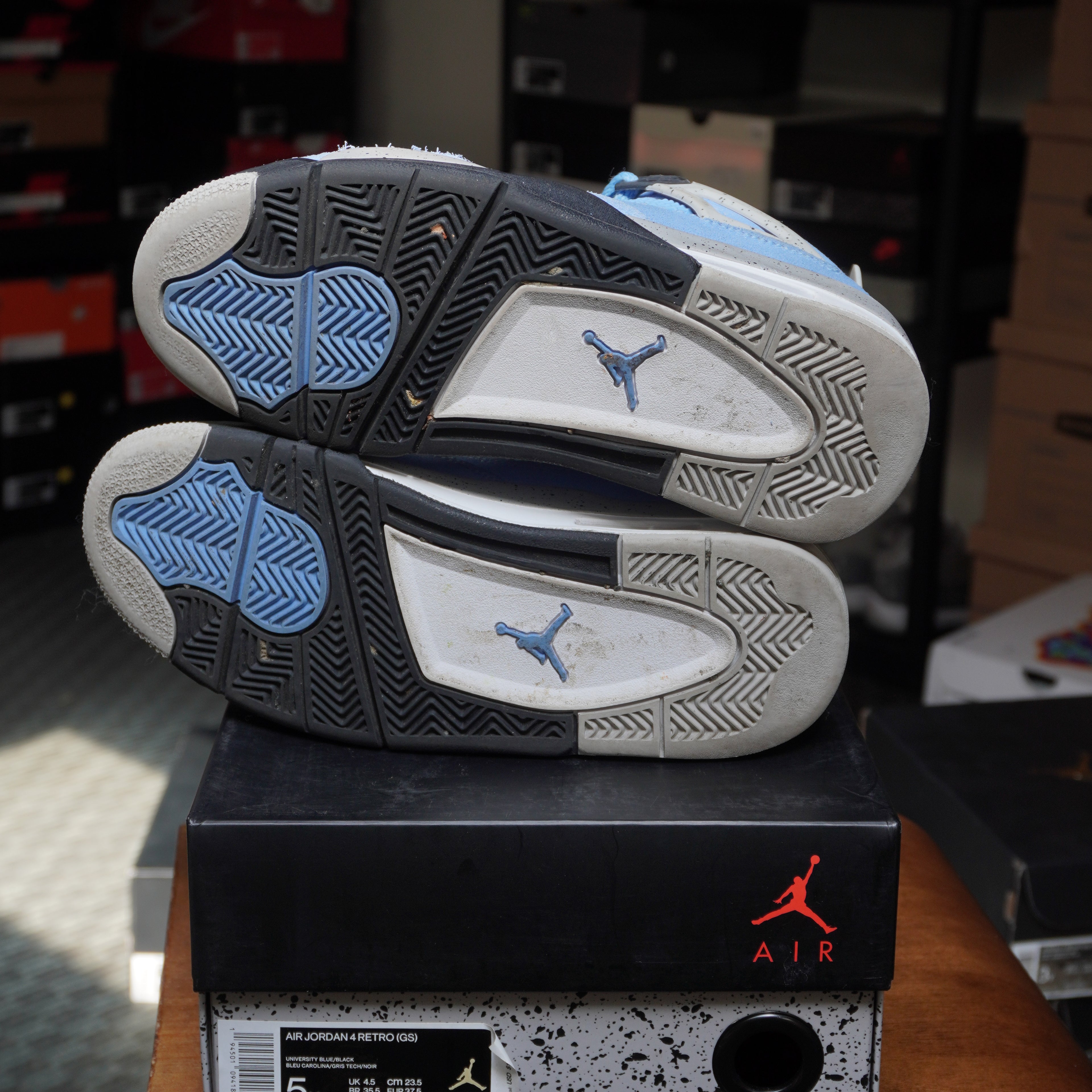 Jordan 4 Retro University Blue (GS)
