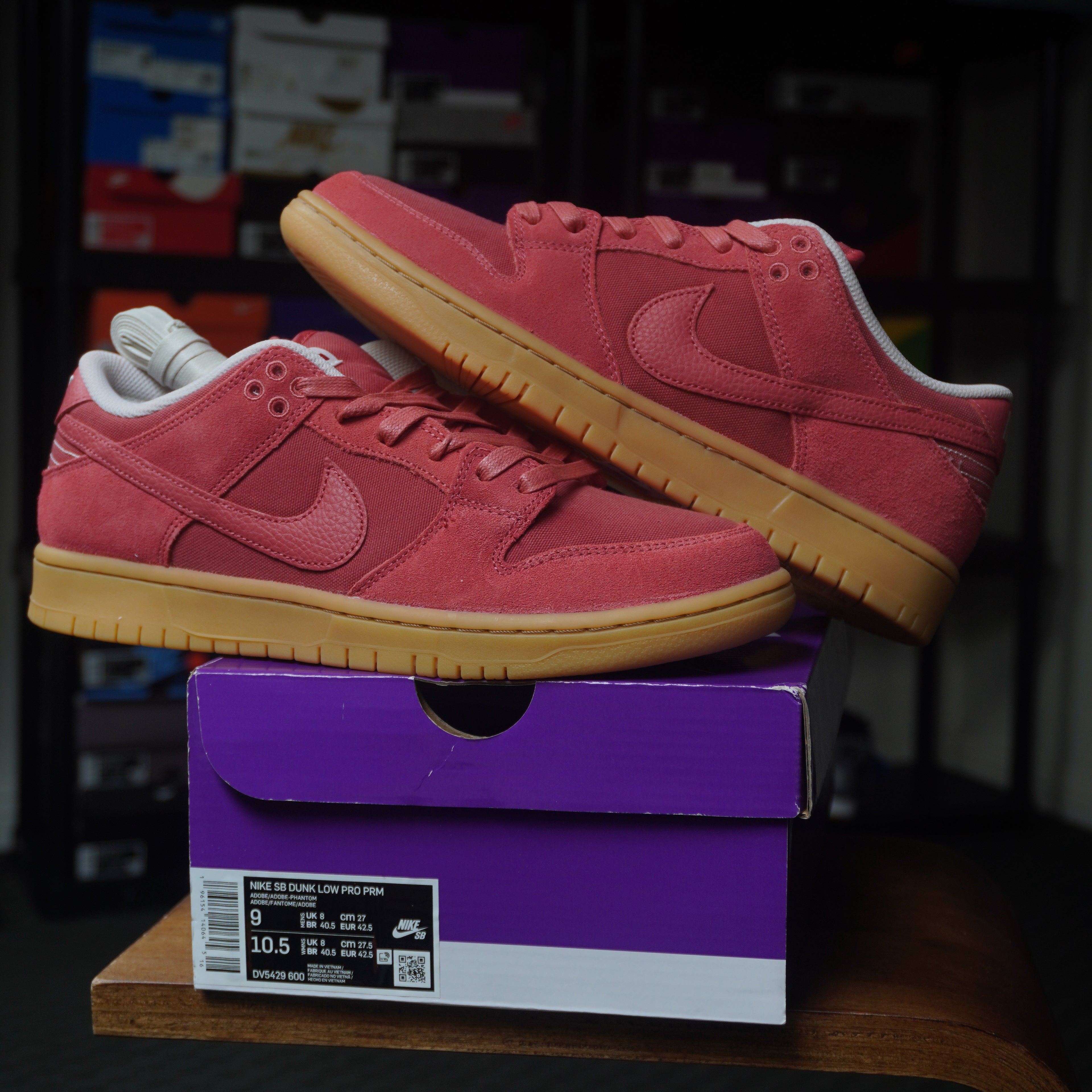 Nike SB Dunk Low Adobe