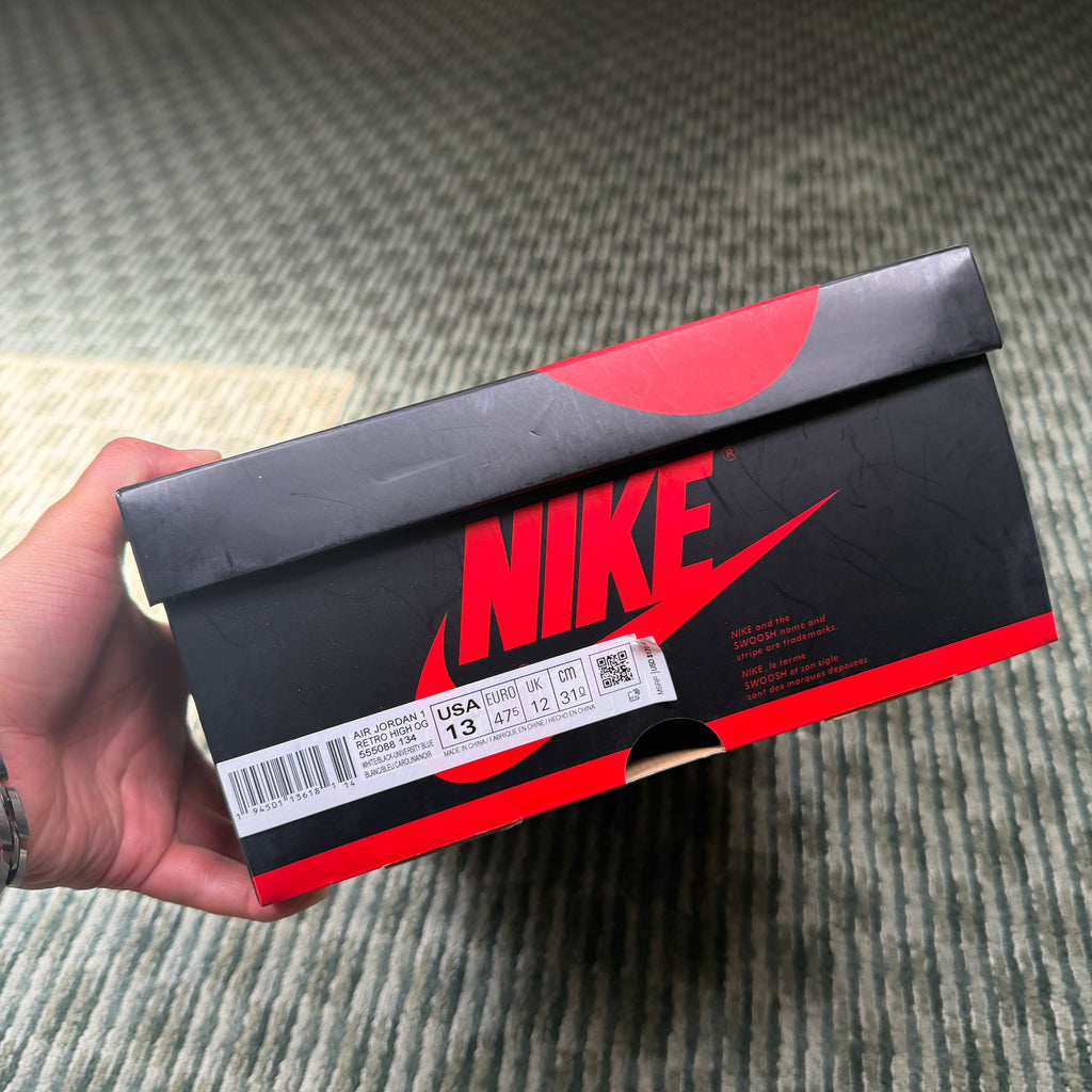 Air Jordan 1 Retro High OG University Blue UNC