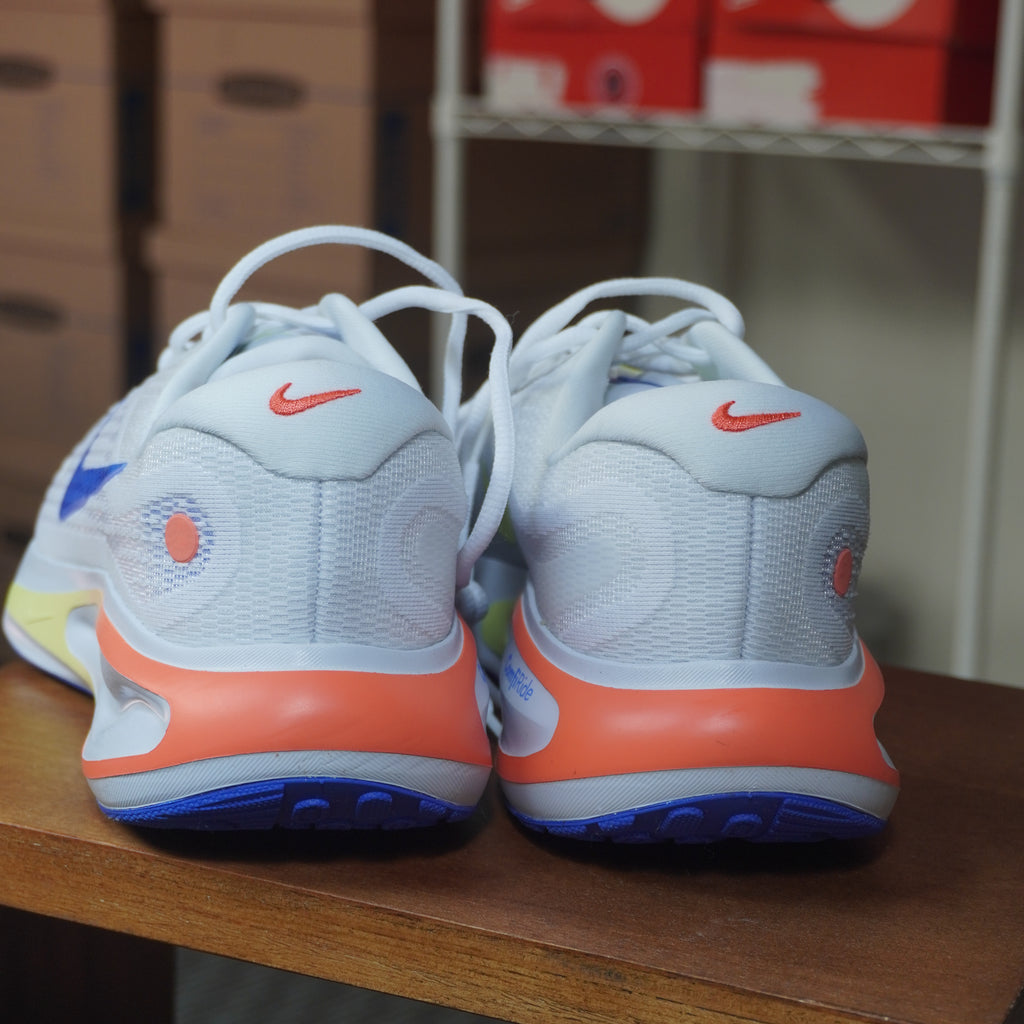 Nike Journey Run Football Grey White Light Wild Mango Racer Blue