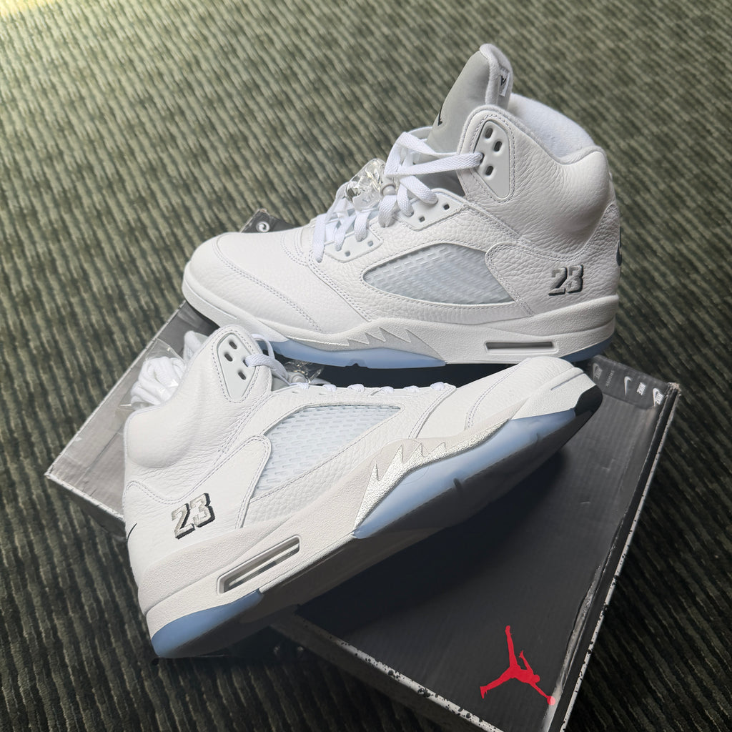 Jordan 5 Retro White Metallic (2026)