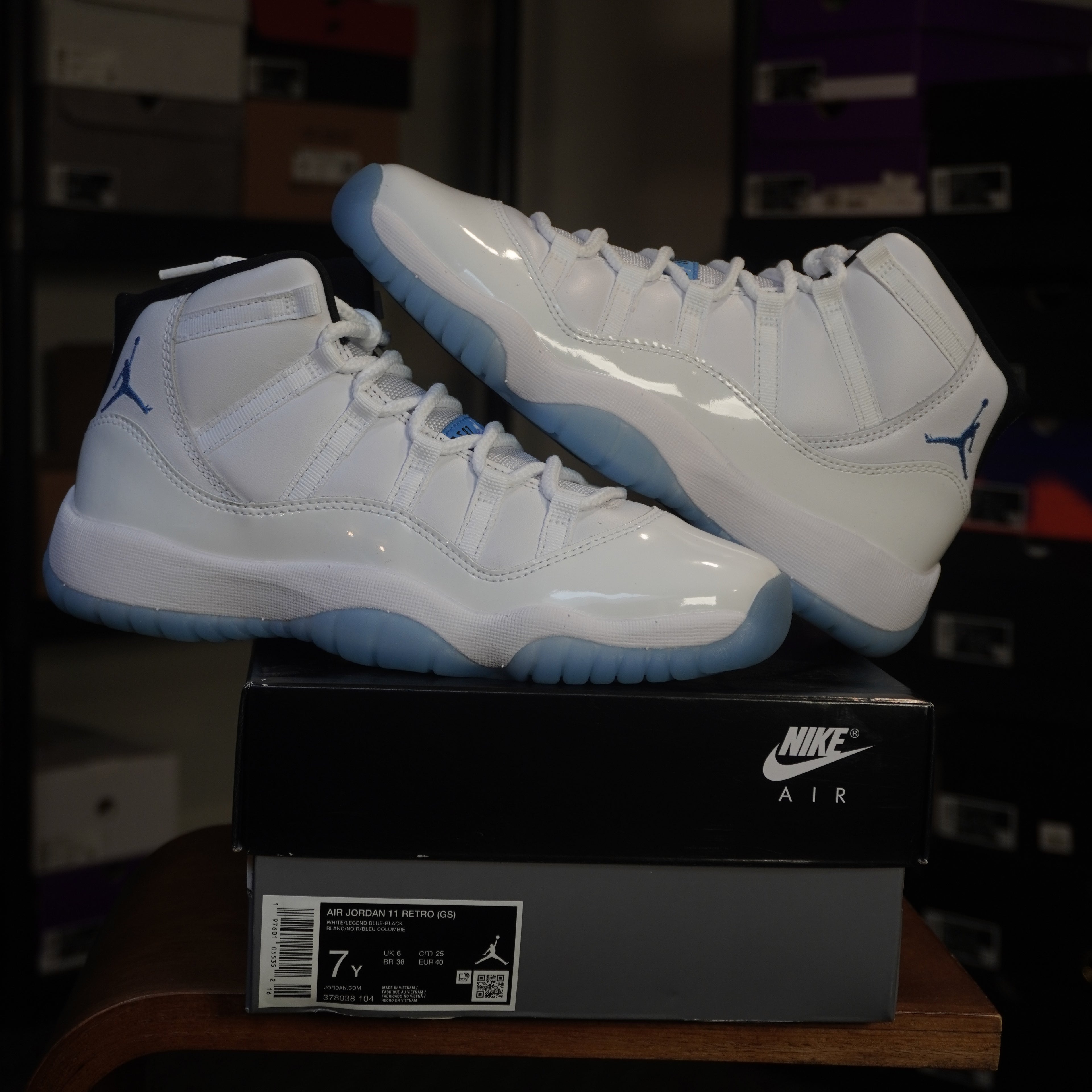 Jordan 11 Retro Legend Blue (2024) (GS)