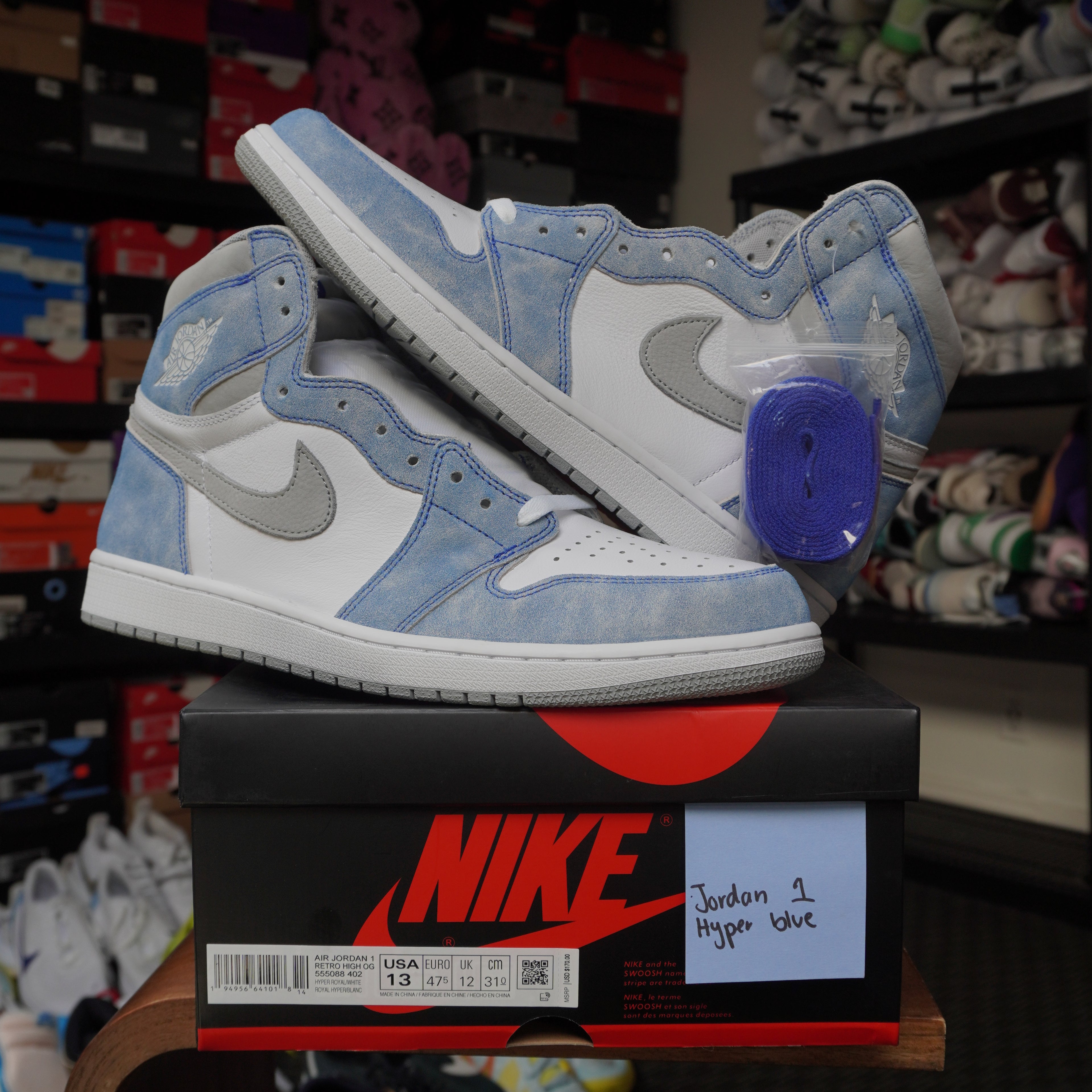Jordan 1 Retro High OG Hyper Royal