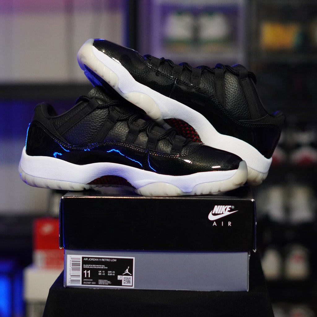 Jordan 11 Retro Low 72-10