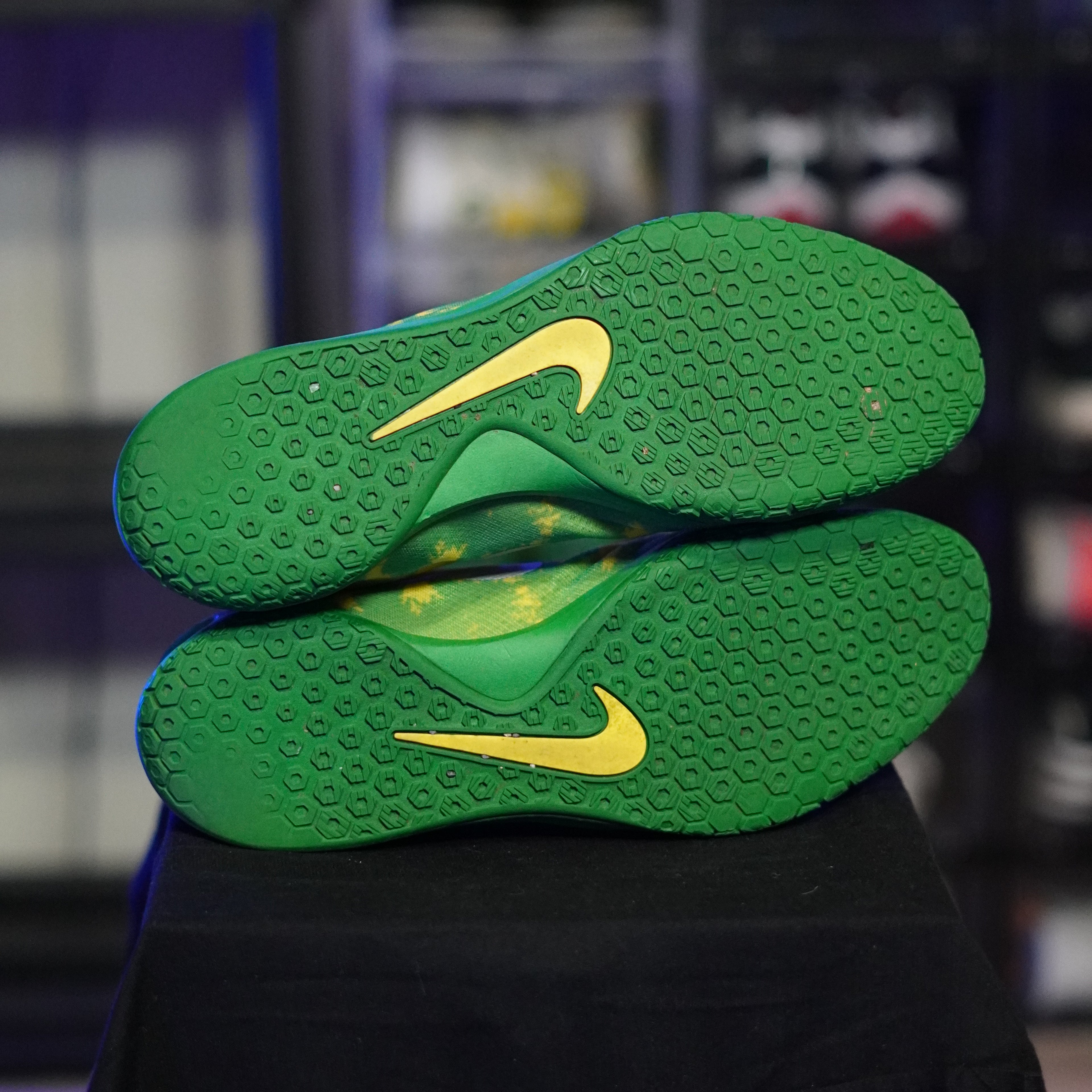 Nike Hyperchase Oregon PE Yellow
