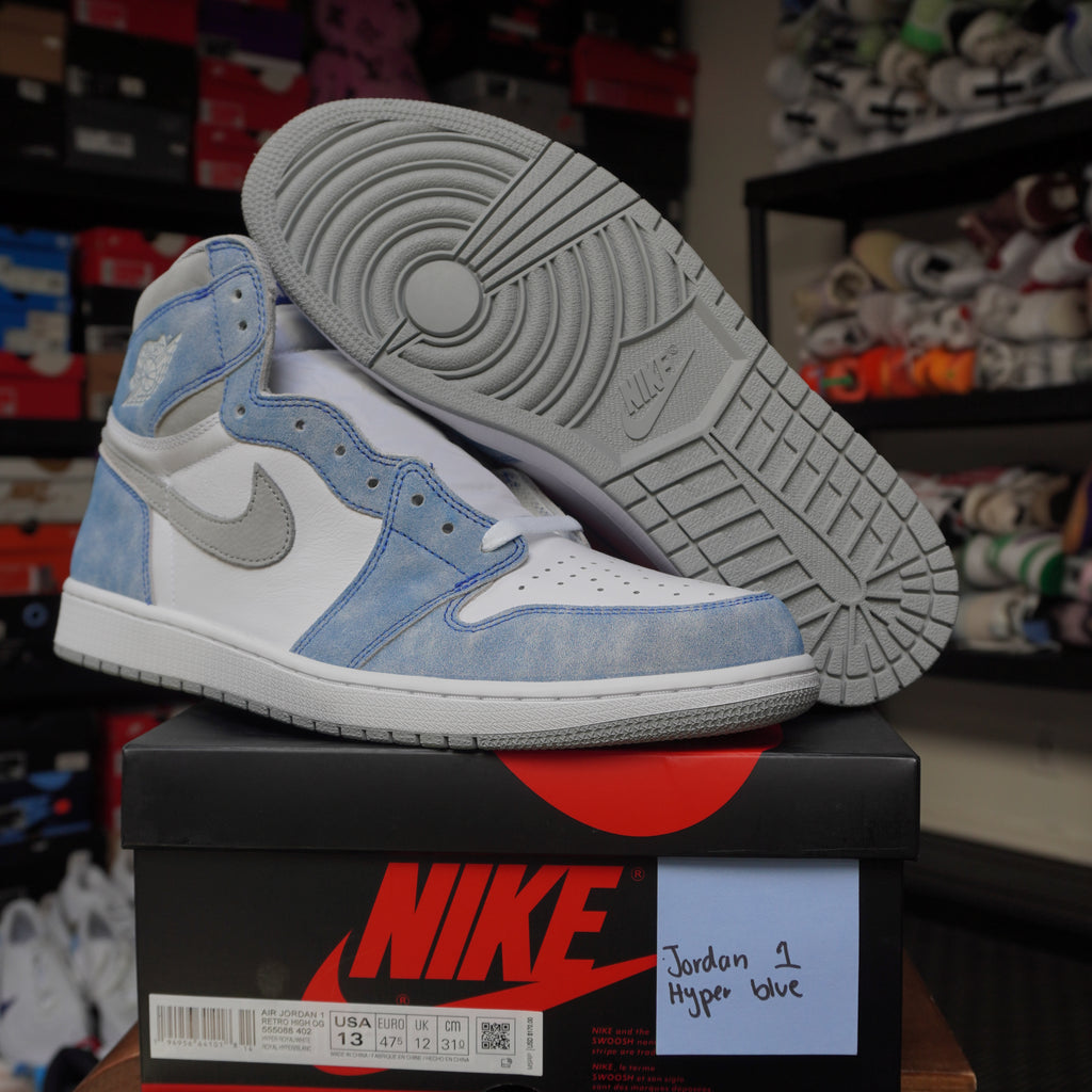 Jordan 1 Retro High OG Hyper Royal