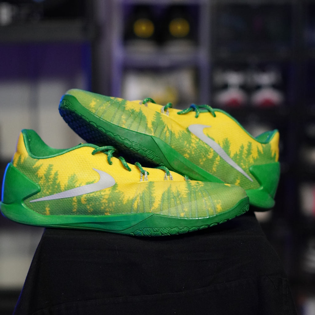 Nike Hyperchase Oregon PE Yellow